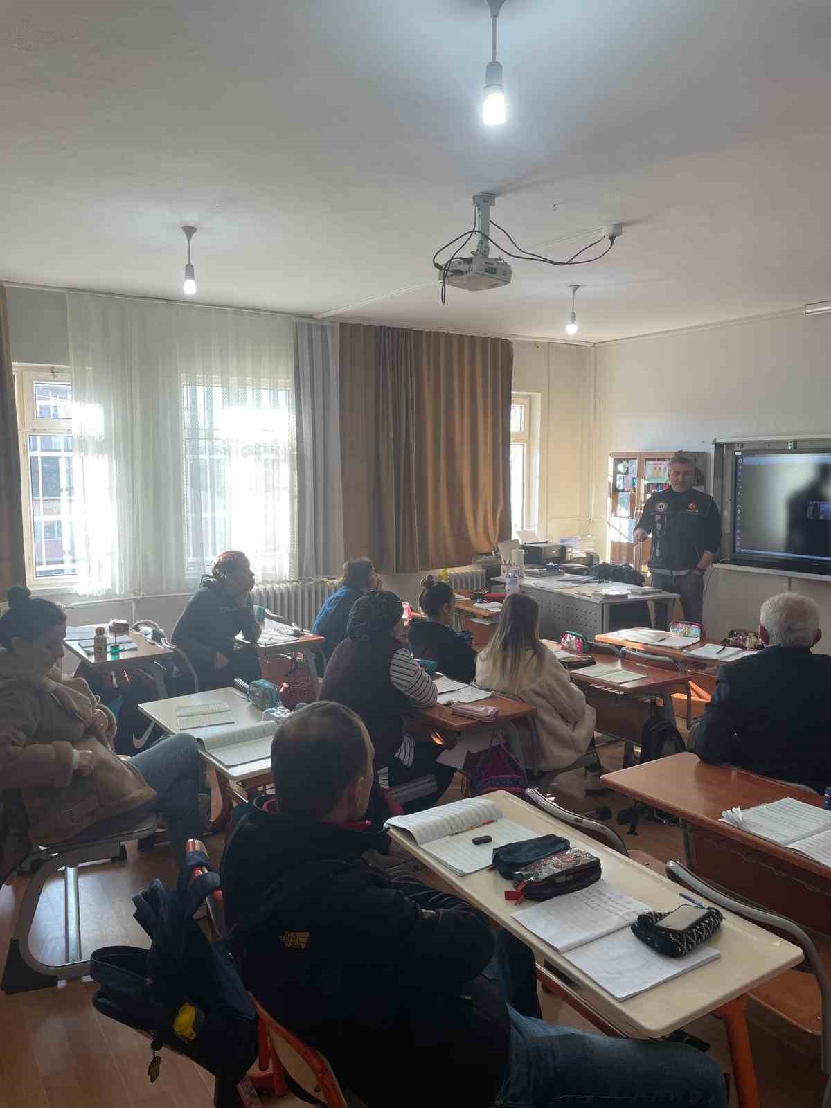 Tekirdağ’da ’En İyi Narkotik Polisi Anne’ etkinliği düzenlendi