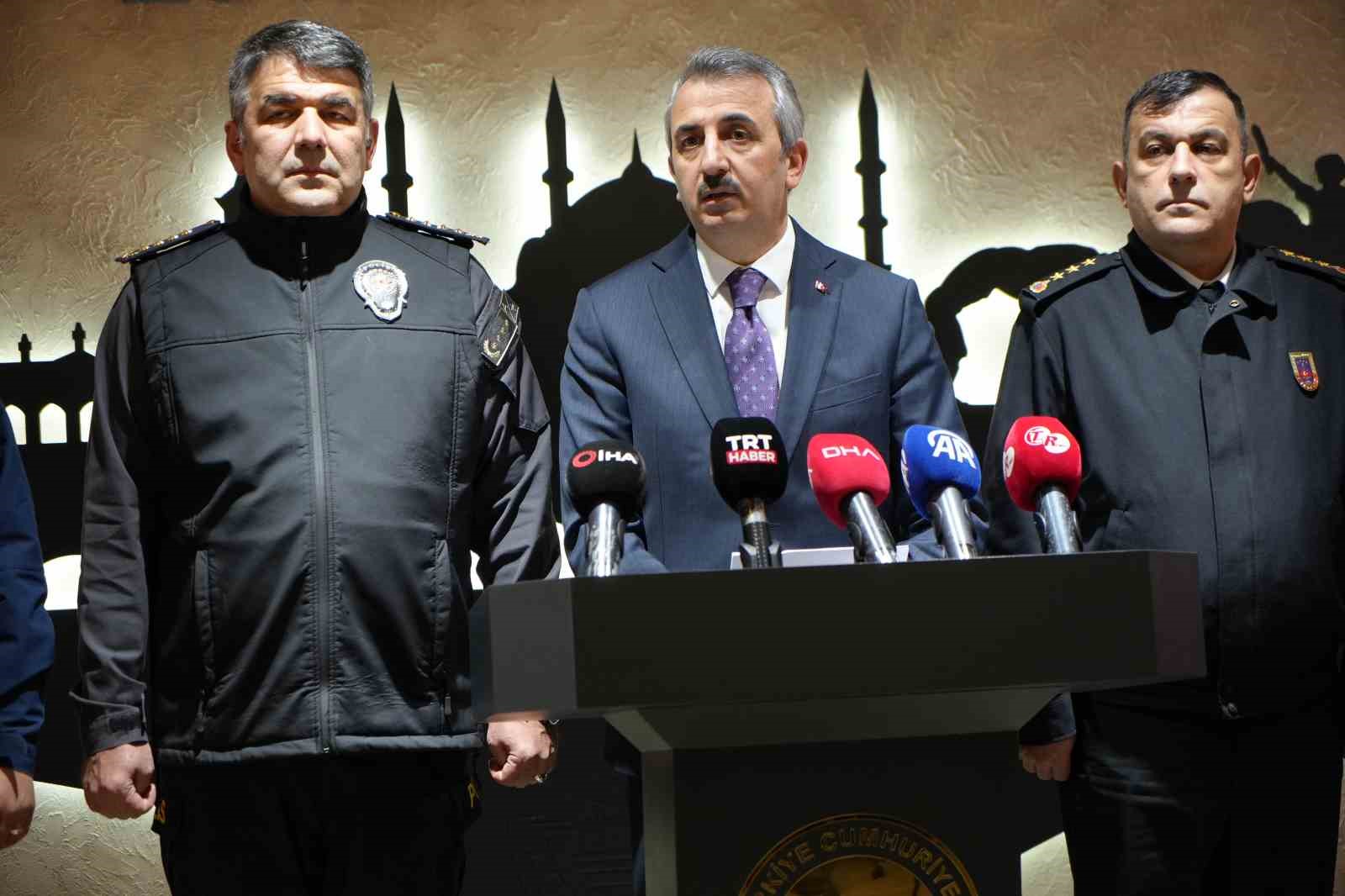 Edirne’de Avrupa’ya açılan sınır kapılarından Ocak ayında 878 bin 568 yolcu geçiş yaptı