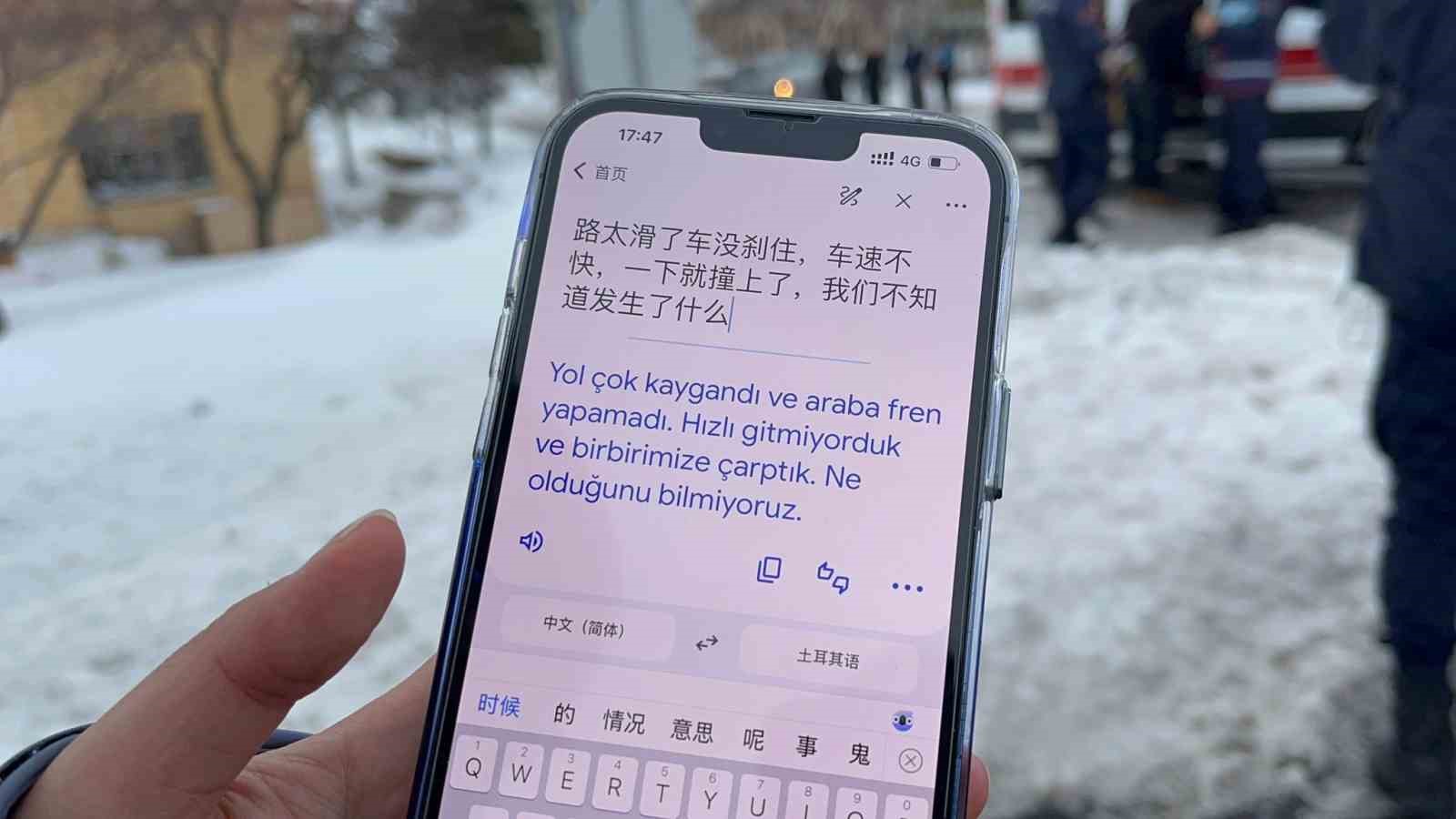 Kaza yapan turistler, kazayı tercüme programıyla anlattı