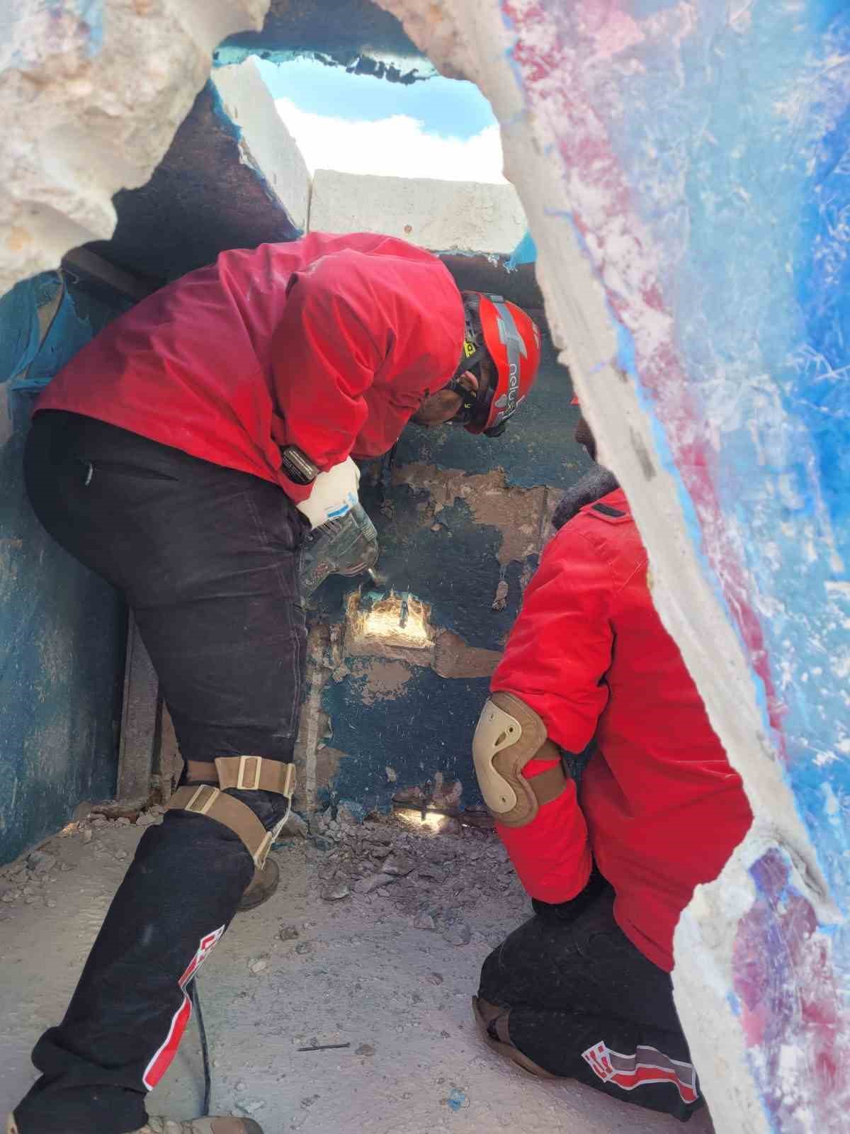 EST&Uuml; ve Tepebaşı Belediyesi ekipleri ortak eğitimde
