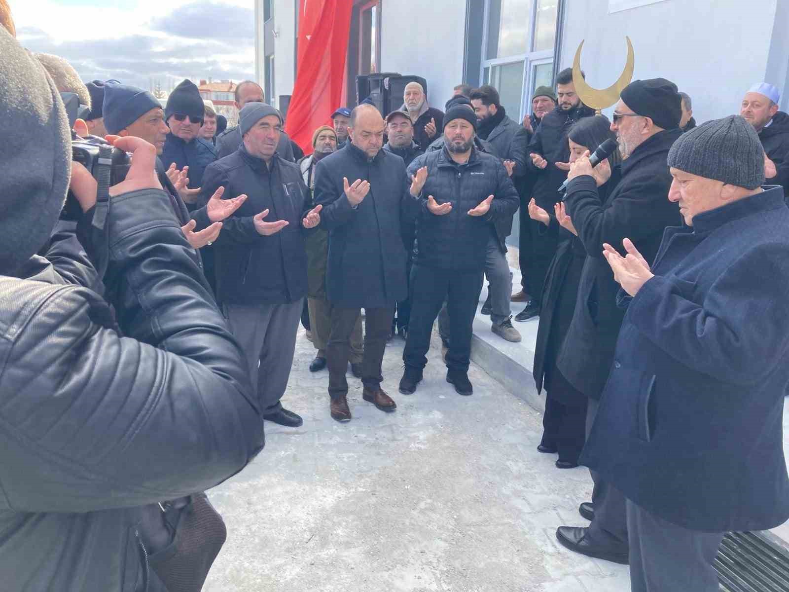 İscehisar Bilal-i  Habeş-i  Camii ibadete a&ccedil;ıldı
