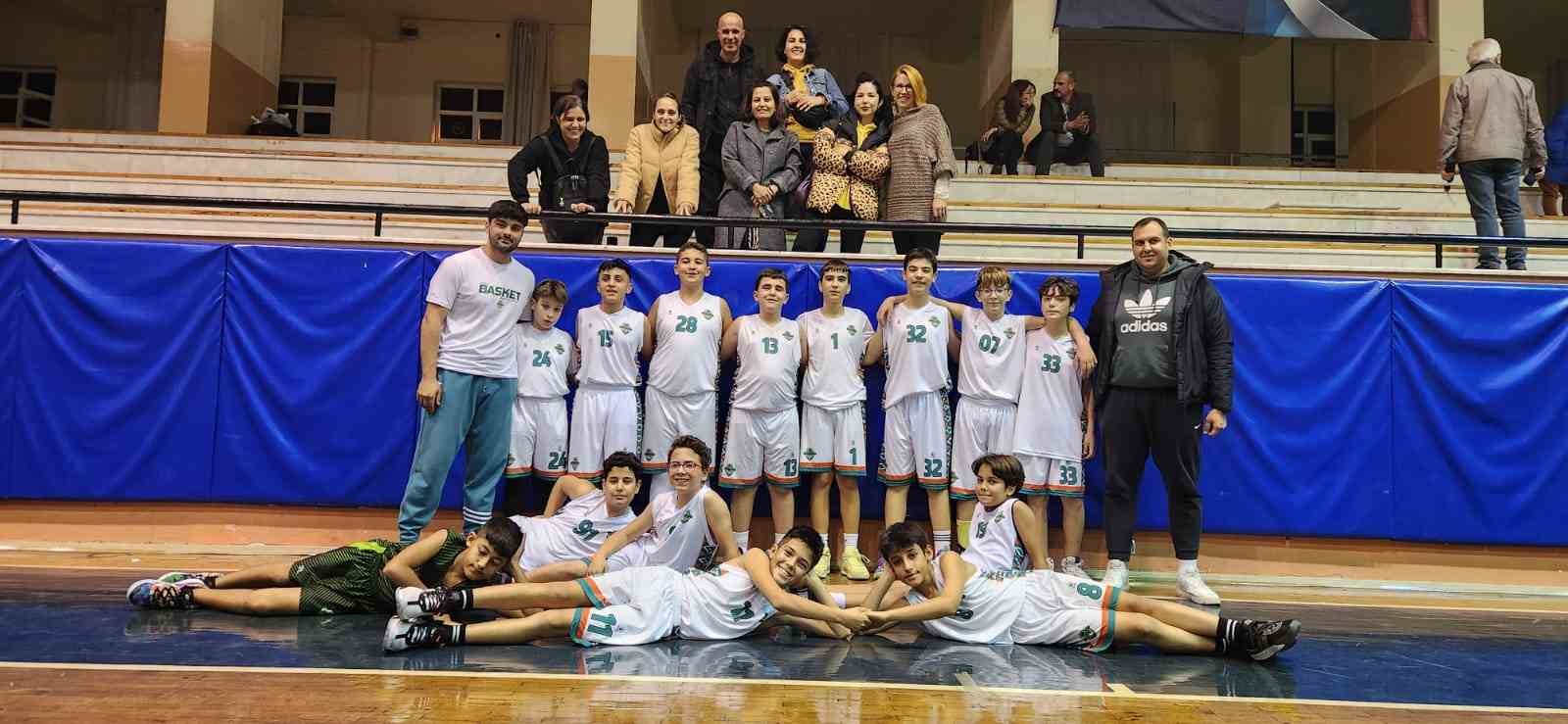 Sökeli basketciler namağlup şampiyon oldu