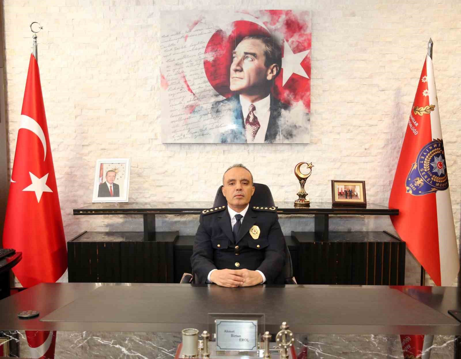 Erol, göreve başladı