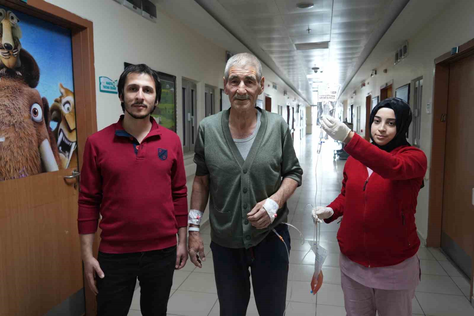 Varto Devlet Hastanesi&rsquo;nde ilk kez kapalı y&ouml;ntemle mesene kanseri ameliyatı ger&ccedil;ekleşti
