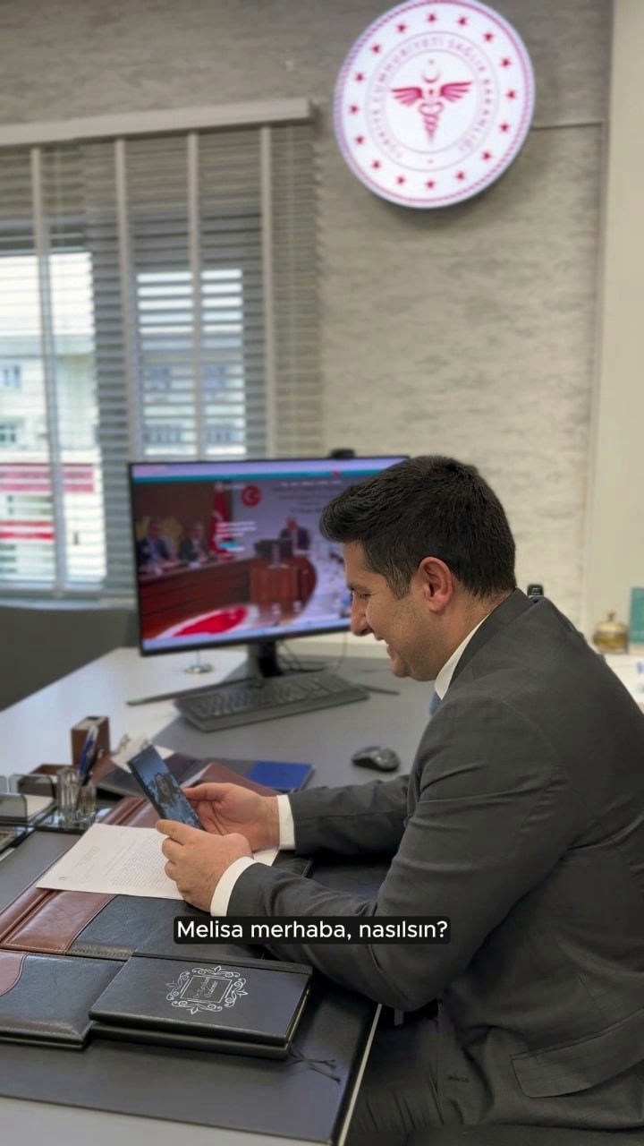 İl Sağlık Müdürü Özdemir depremzedeyi, depremzede ise onu unutmadı