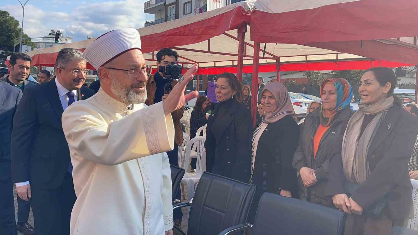 Erbaş, "Gençlik devletimizin en büyük hazinesi"