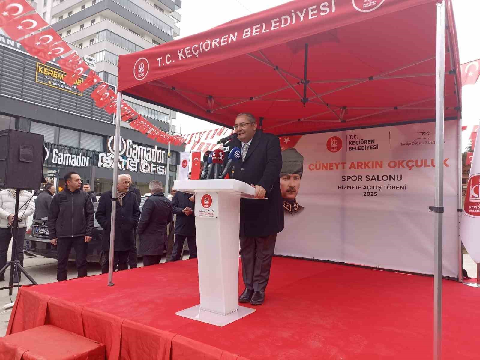 C&uuml;neyt Arkın Ok&ccedil;uluk Spor Salonu, Ke&ccedil;i&ouml;ren&rsquo;de hizmete girdi
