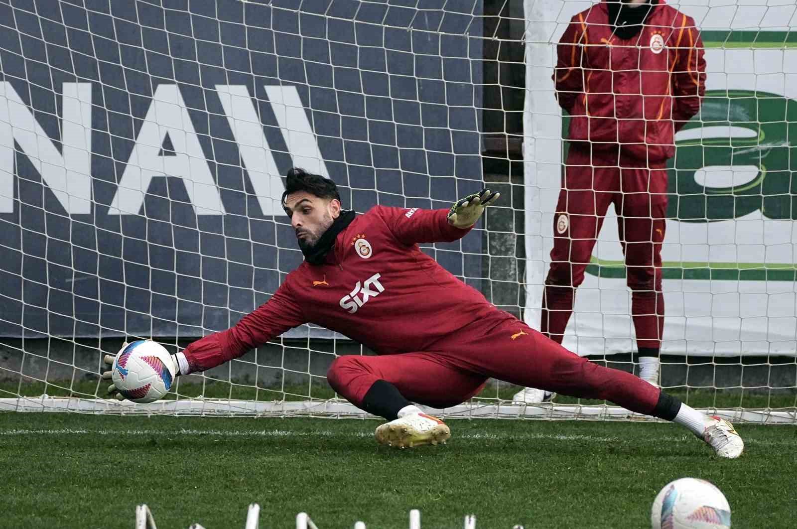 Galatasaray, Adana Demirspor maçı hazırlıklarını tamamladı