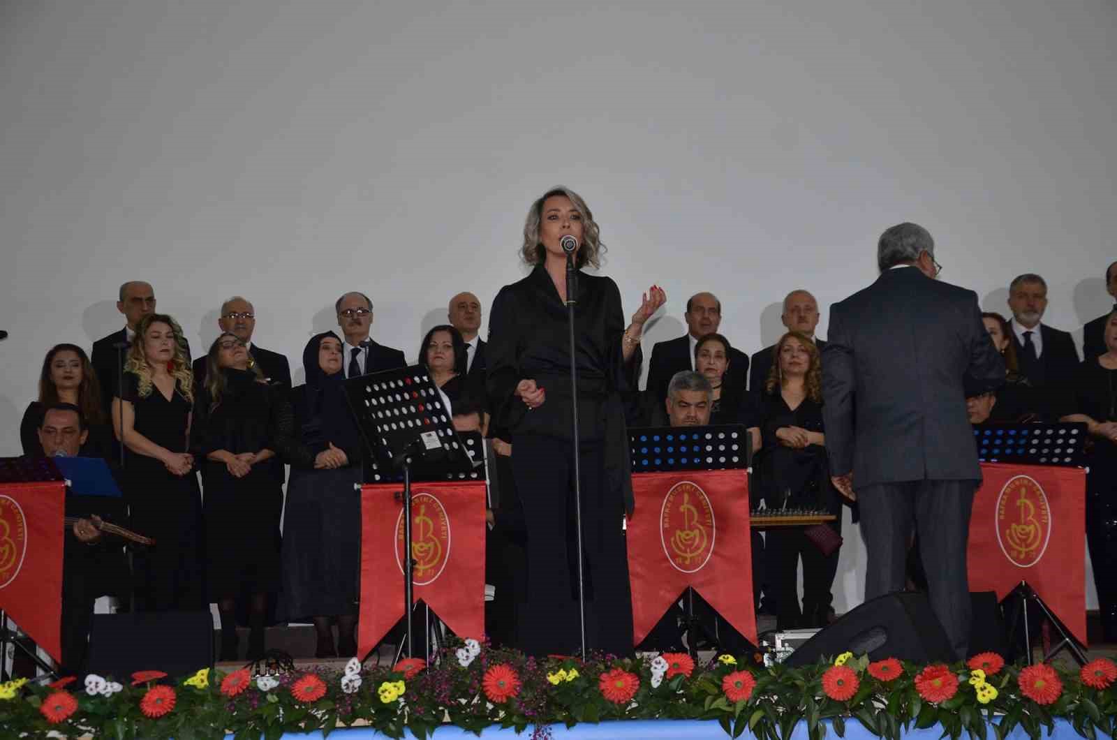 Bafra Musiki Cemiyeti Türk Sanat Müziği Korosu’ndan konser