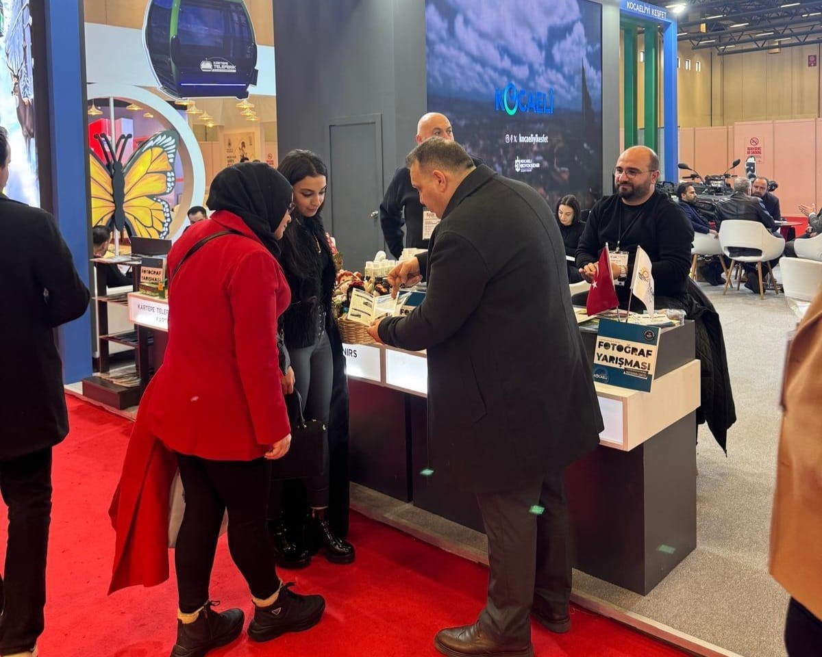 Turizm fuarında Gölcük rüzgarı