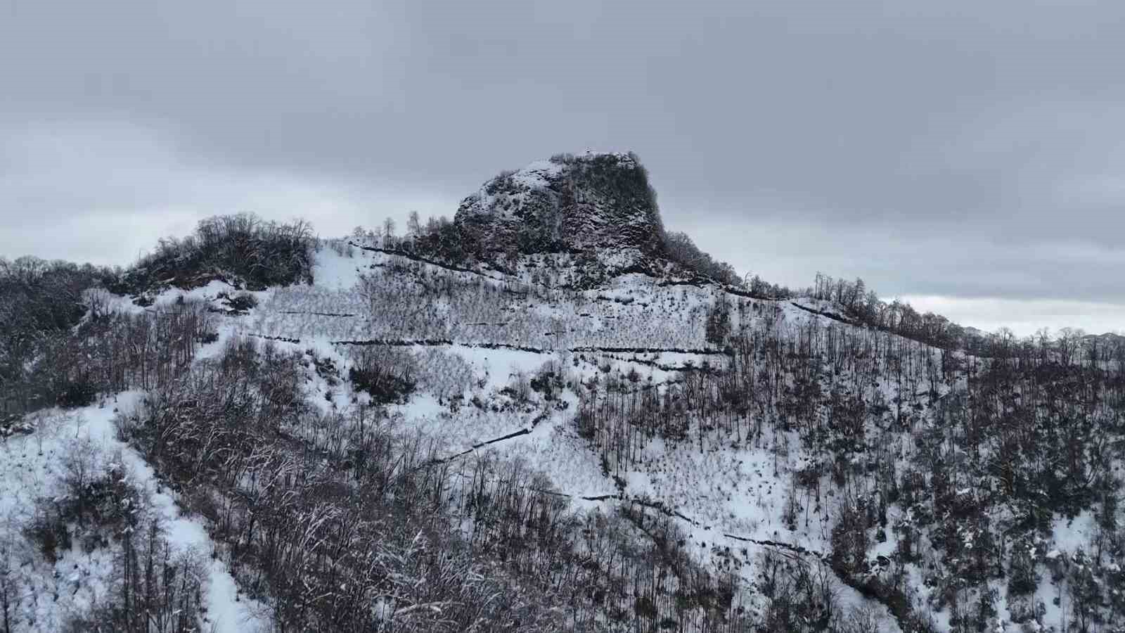 Karınca Kalesi’nin kış manzarası dronla görüntülendi