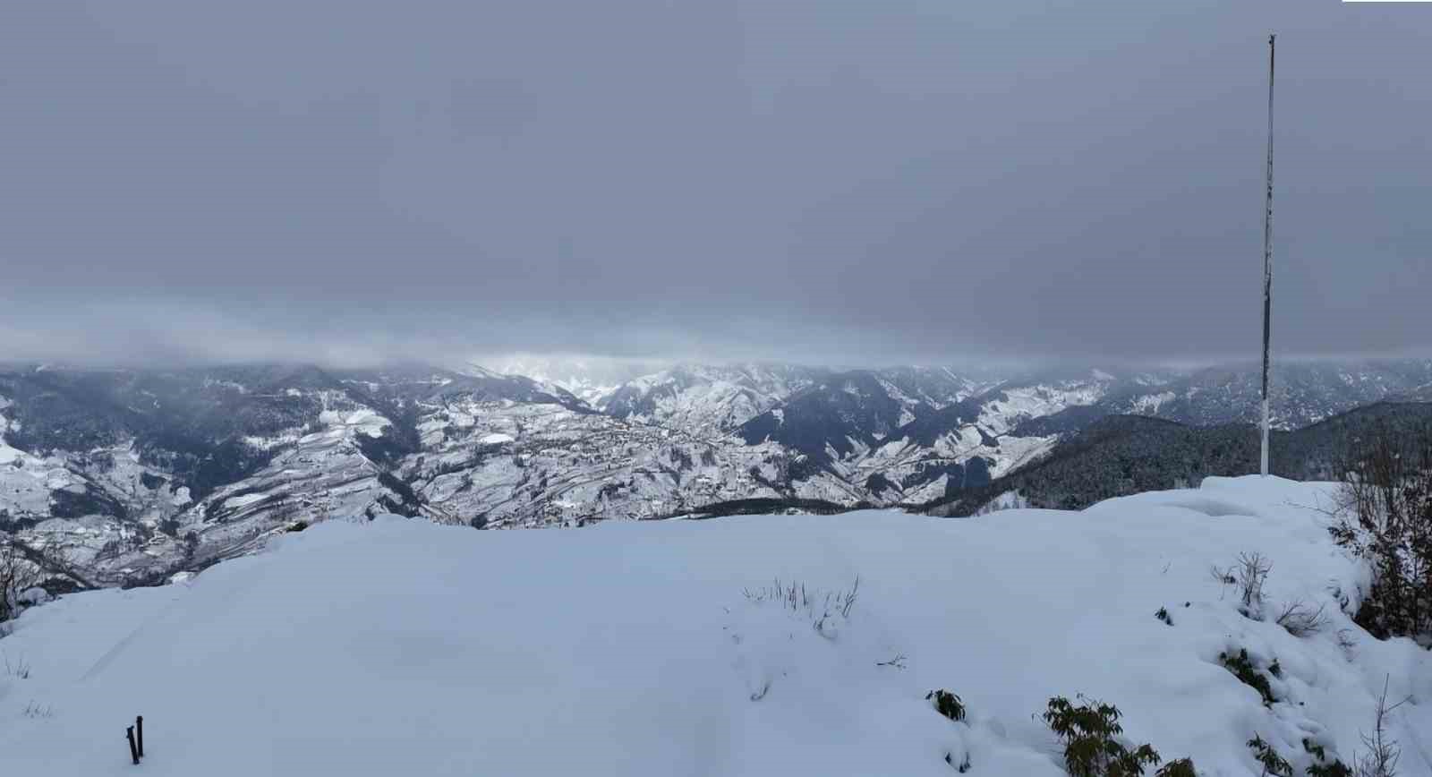 Karınca Kalesi’nin kış manzarası dronla görüntülendi
