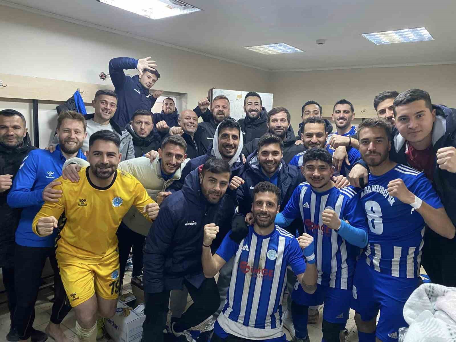 Aliağa Helvacı Spor, Ulucakspor’u 5-0 mağlup ederek liderliğini sürdürdü