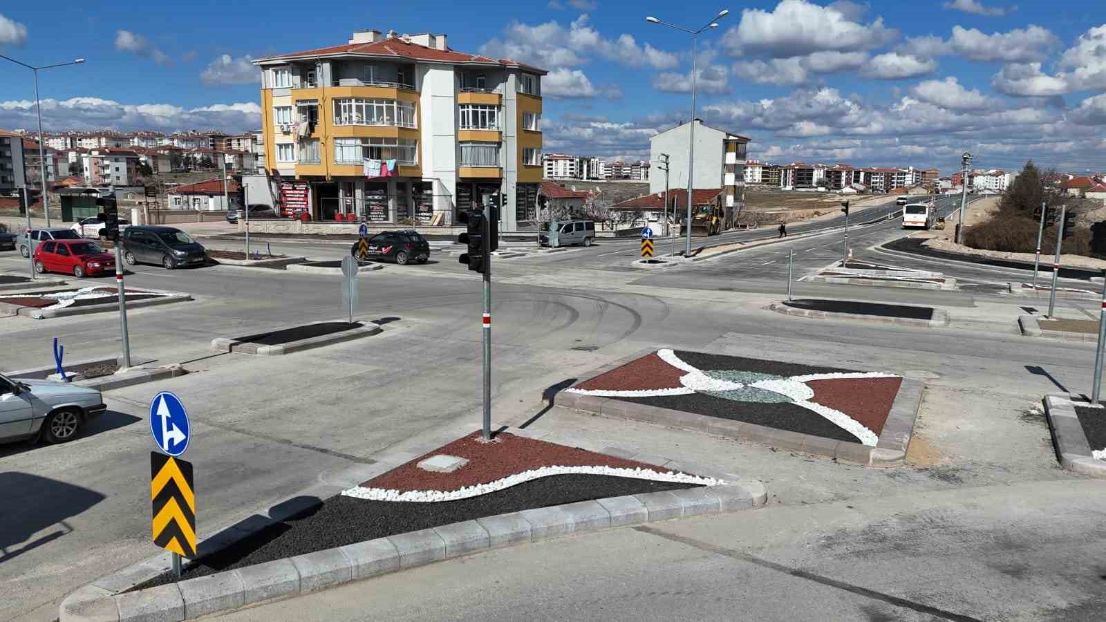 Kuru peyzaj d&uuml;zenlemeleriyle 13 bin ton su tasarrufu sağlandı
