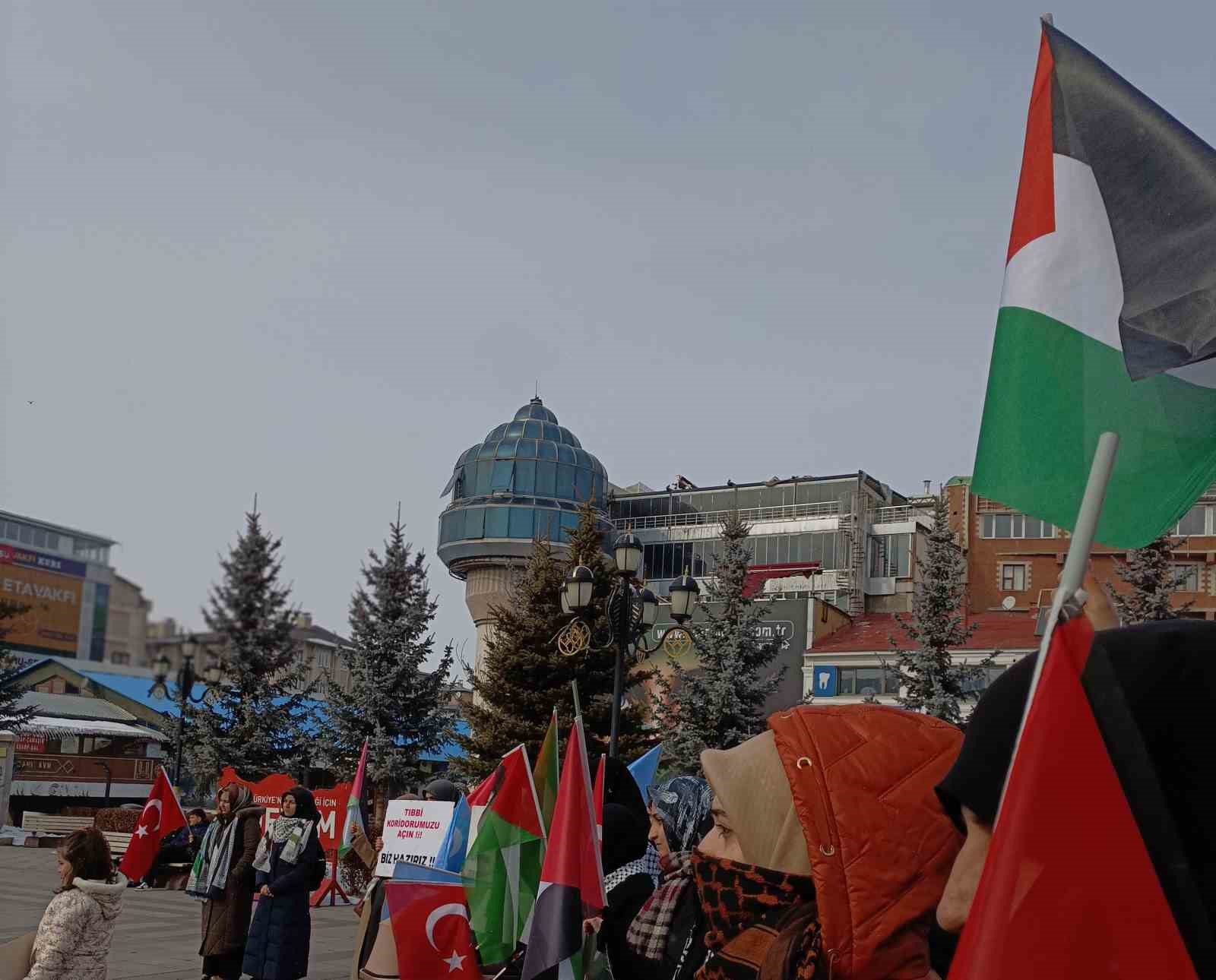 Sessiz y&uuml;r&uuml;y&uuml;şleri 65 haftadır s&uuml;r&uuml;yor
