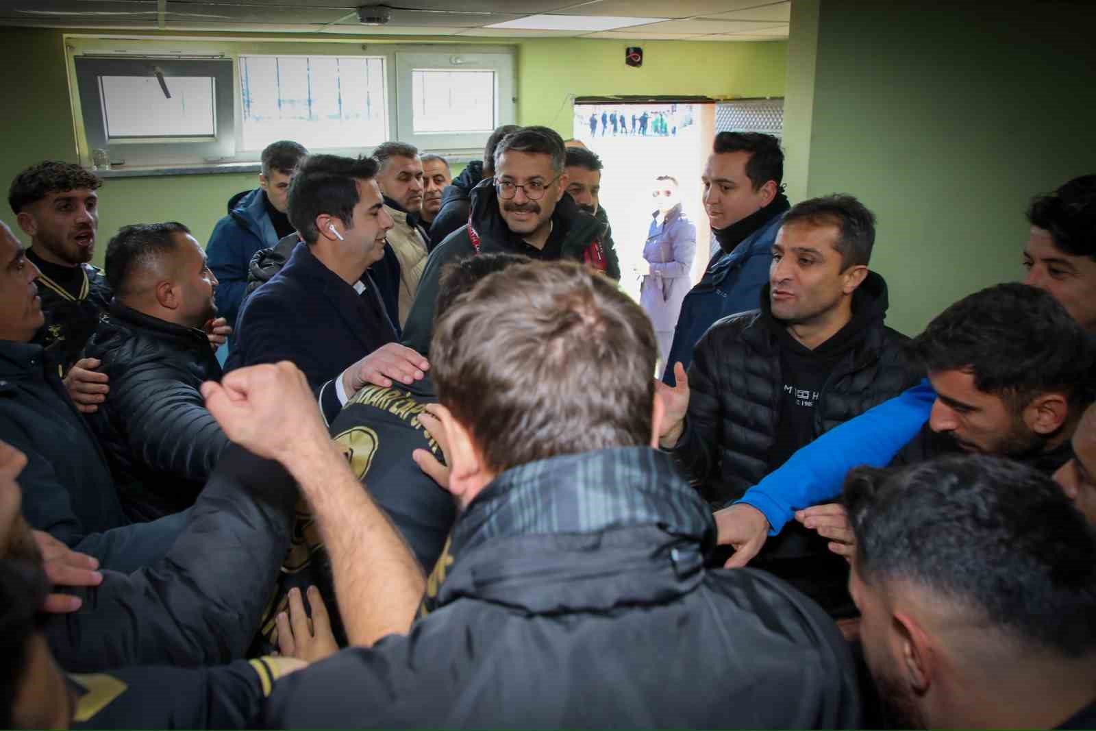 BAL: Hakkari Zapspor: 0 - 12 Bing&ouml;lspor: 0
