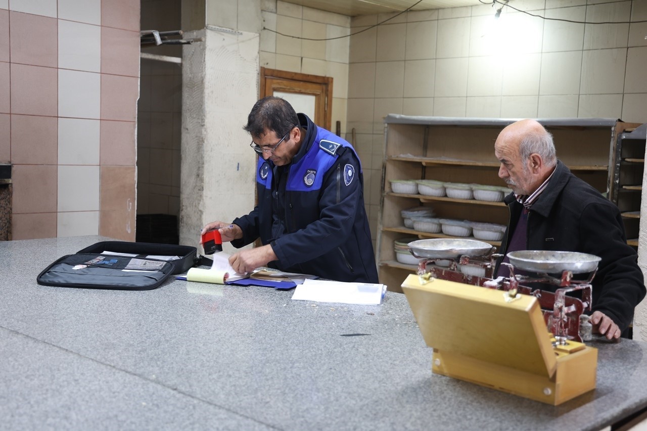 Kartepe’de hamur terazileri denetimden geçirildi