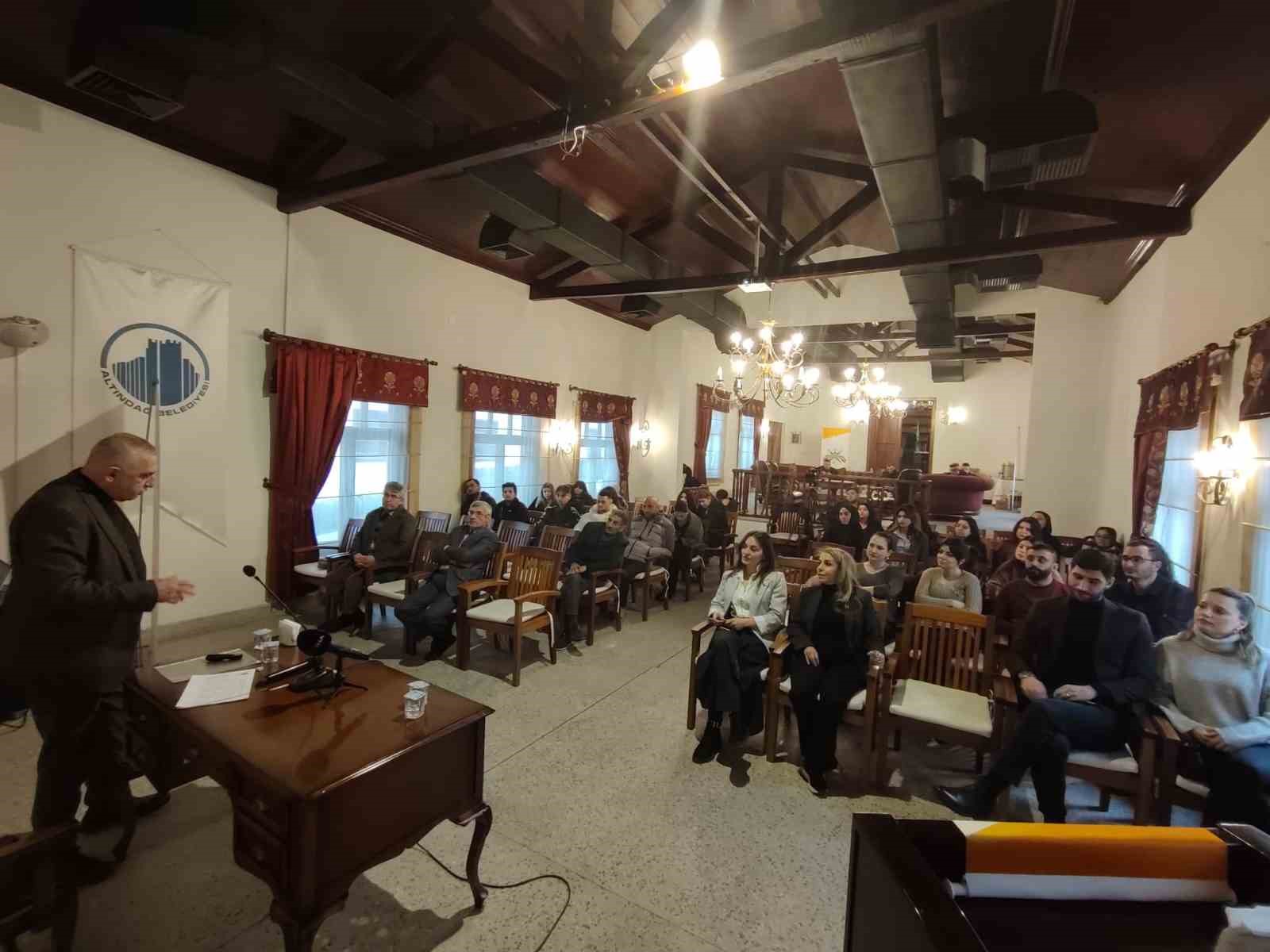 Muhabirler Derneği sekt&ouml;r&uuml;n uzman isimlerini muhabirler ve &ouml;ğrencilerle buluşturdu
