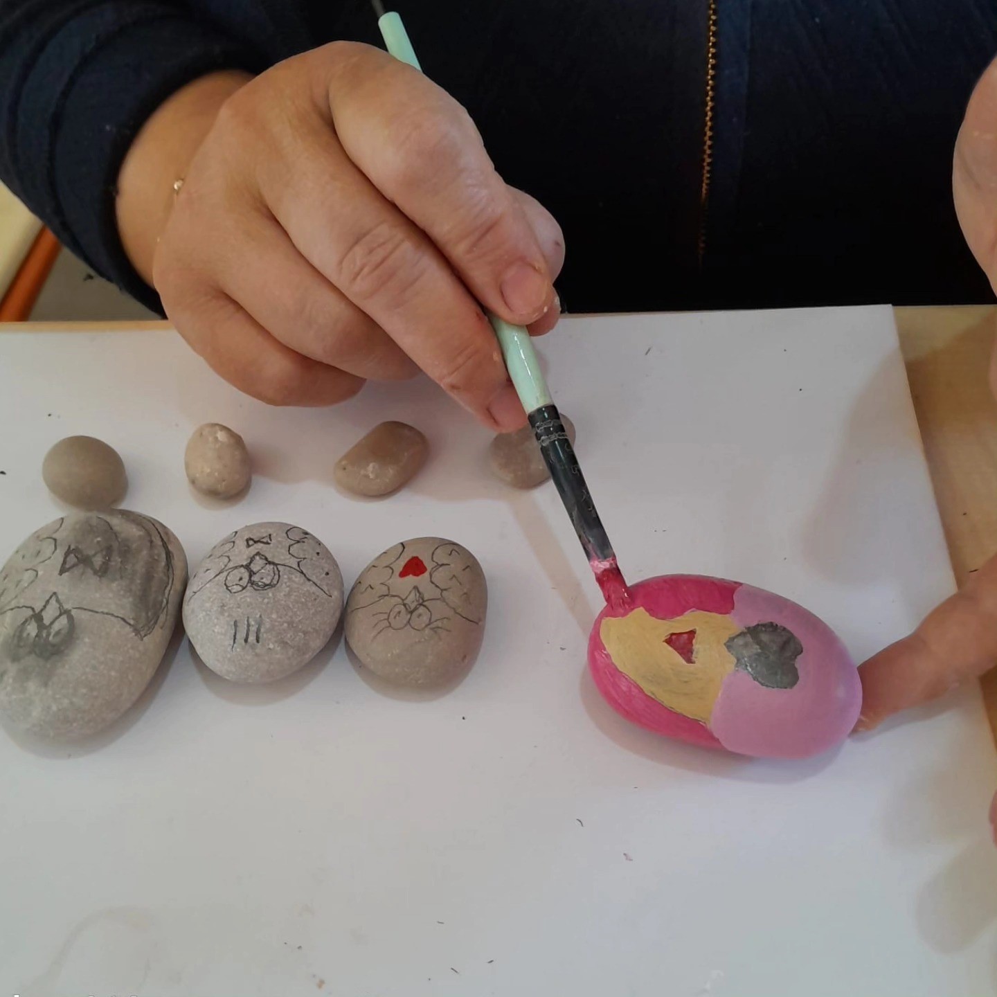 Kursiyerler malzemelerini sanat eserine dönüştürüyor
