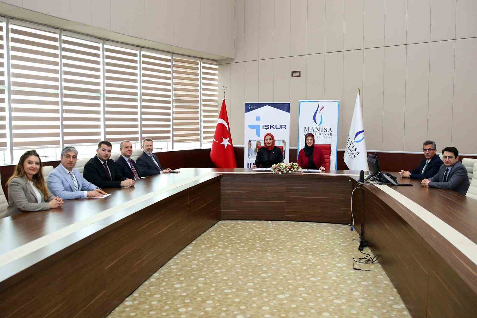 Manisa CBÜ öğrencilerine İŞKUR’dan iş deneyimi fırsatı