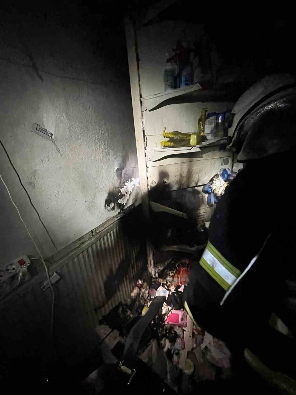 Isparta&rsquo;da iş yerinde &ccedil;ıkan yangın itfaiye ekiplerince s&ouml;nd&uuml;r&uuml;ld&uuml;
