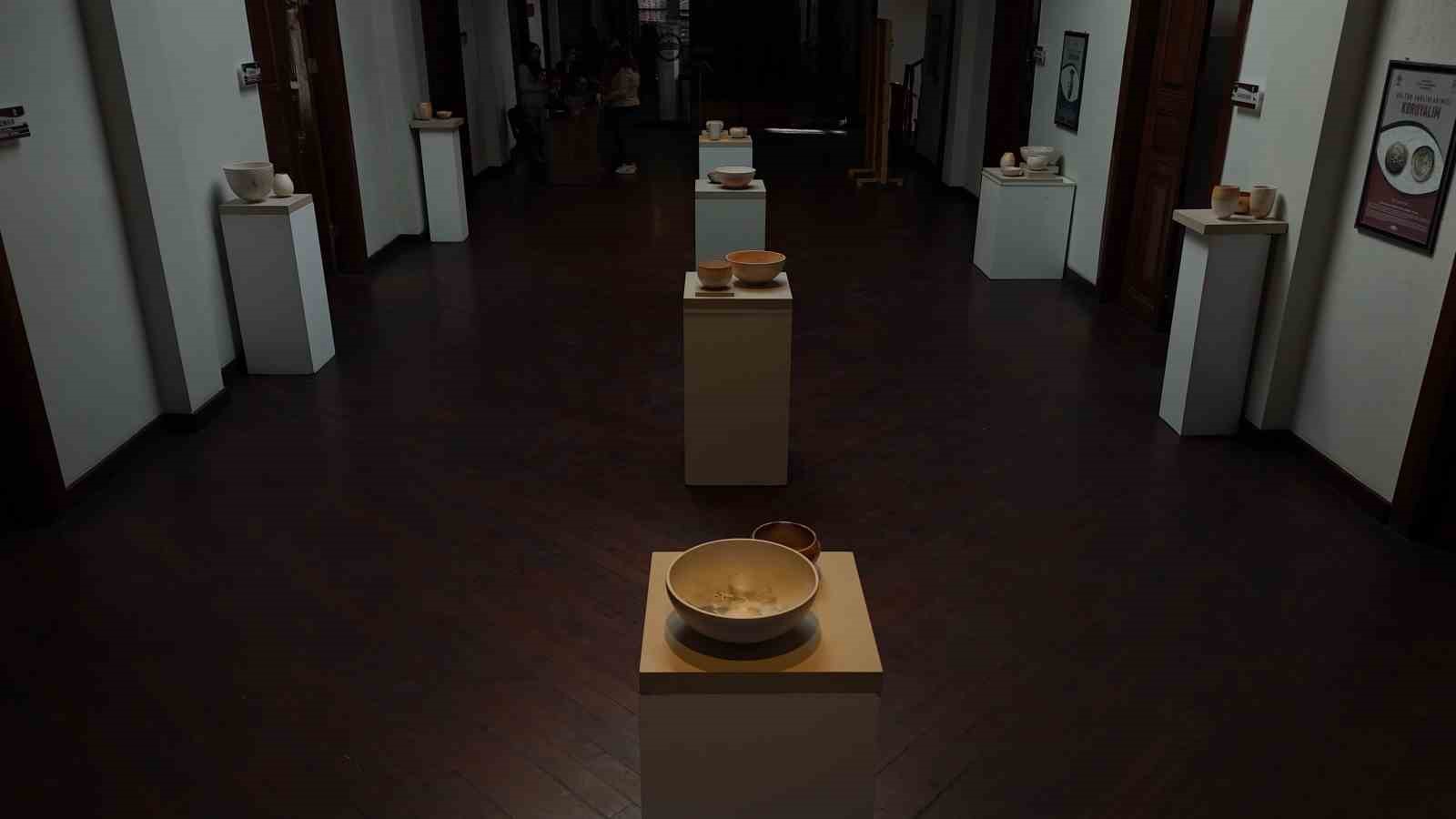 Bin 40 derecede pişirilen seramik eserler sanatseverlerden beğeni topladı
