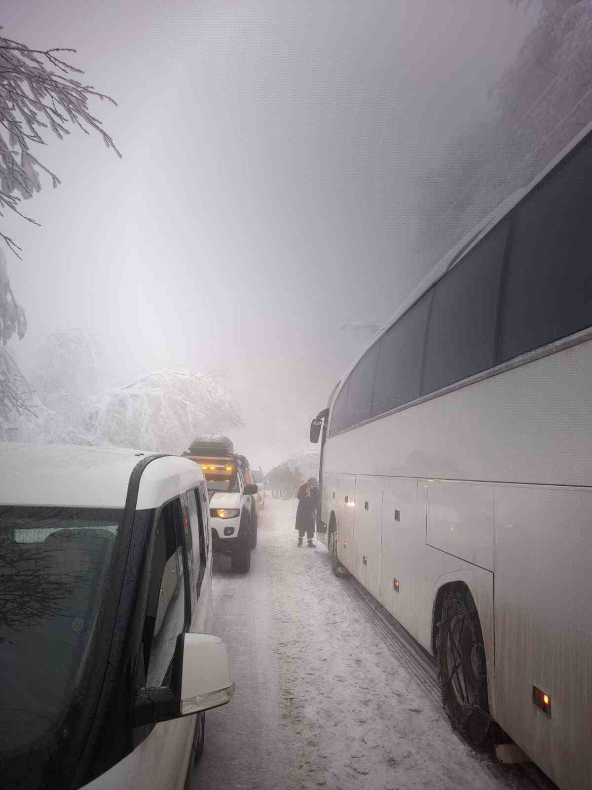 Kartepe Kayak Merkezi’nde hafta sonu yoğunluğu
