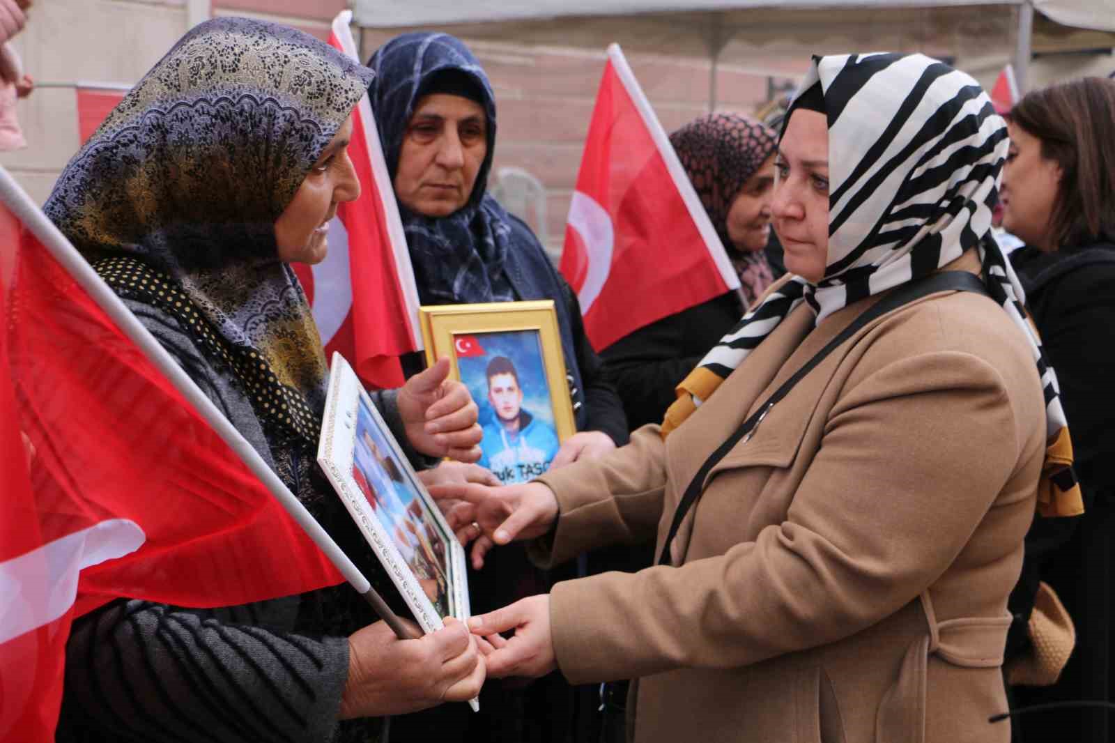 Diyarbakır’da ’Gara şehitleri’ anıldı
