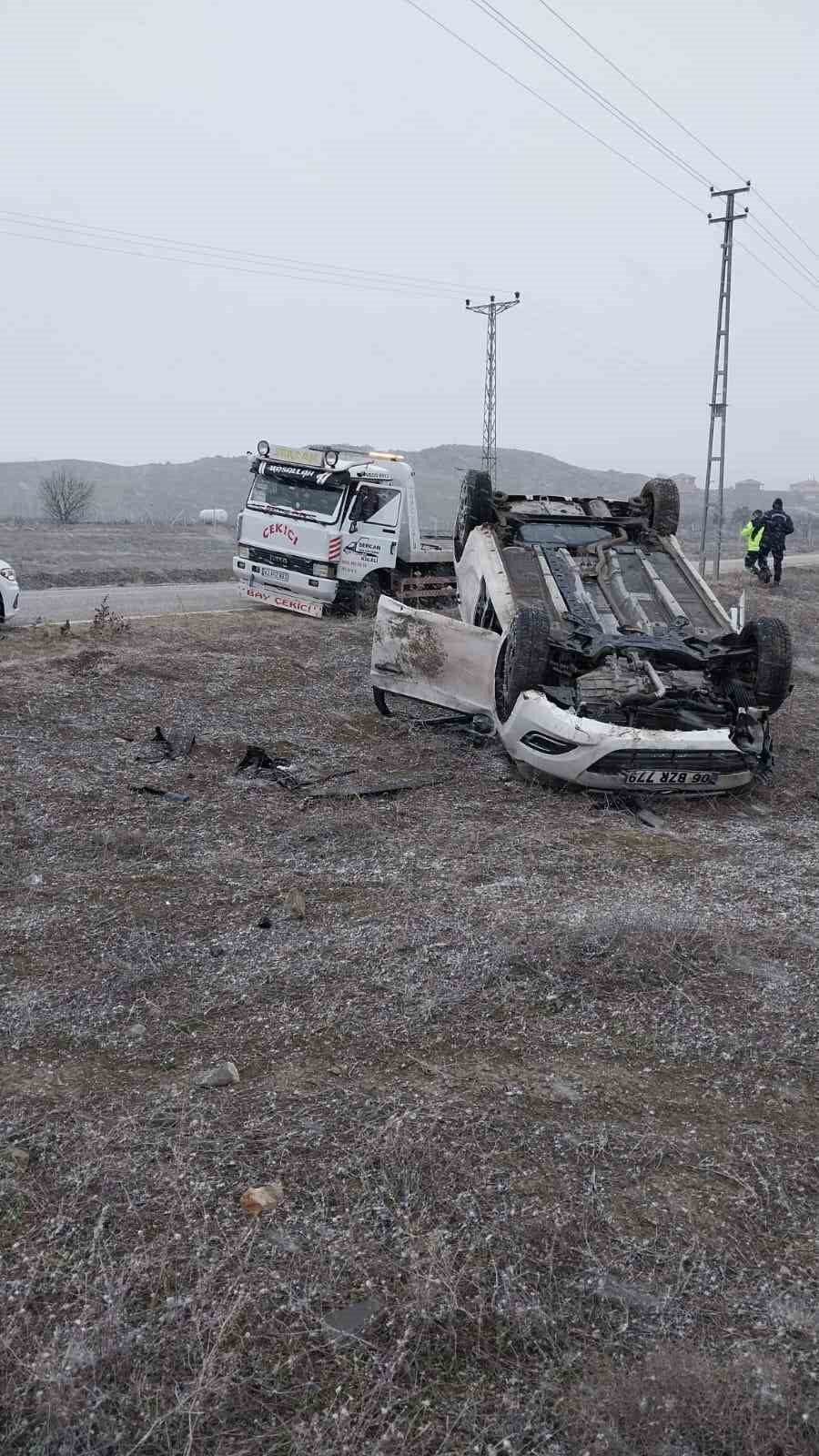 Çorum’da takla atan otomobilin sürücüsü yaralandı