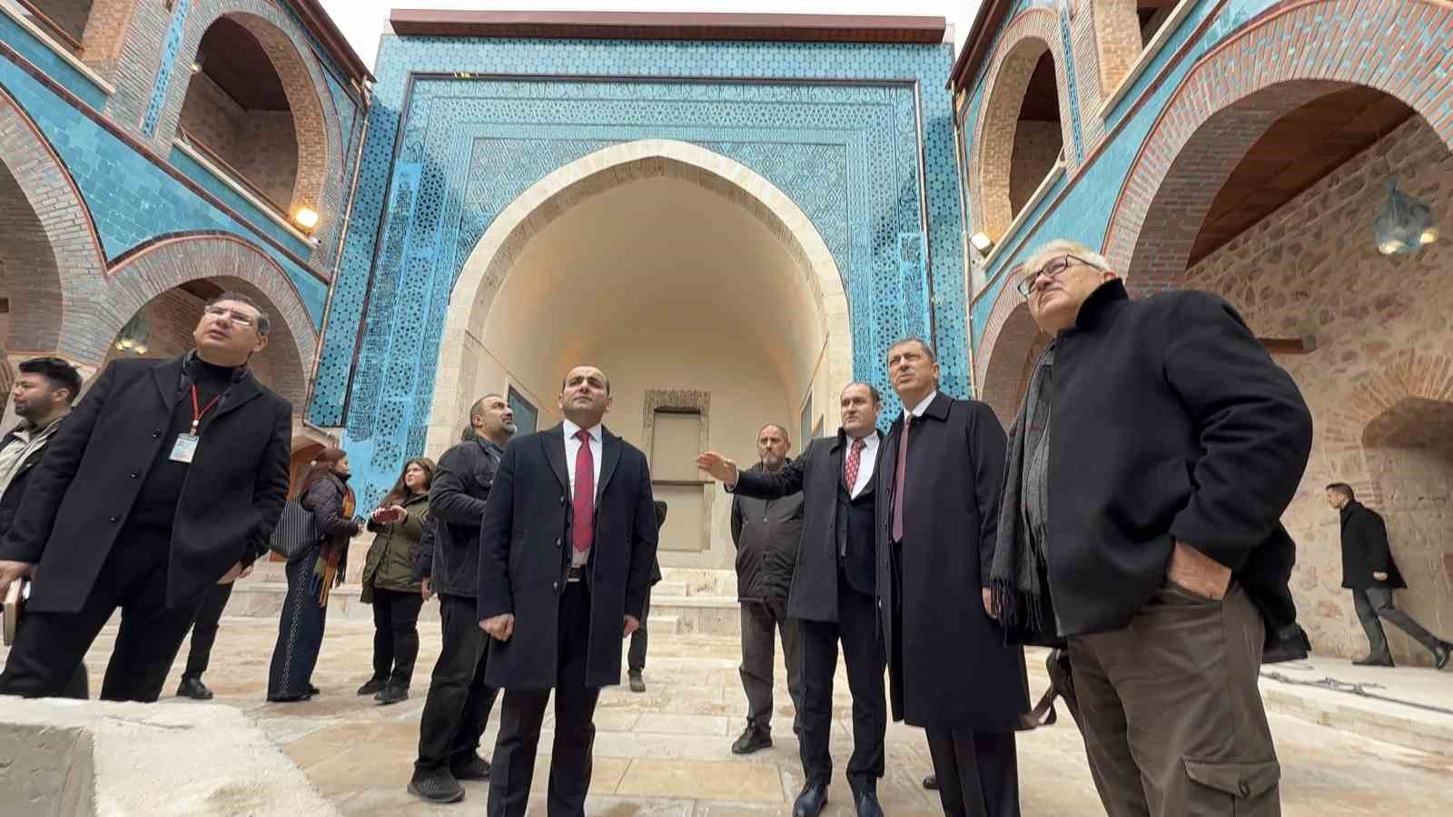 Aslına uygun restore edilen Gök Medrese,  8 asır sonrada yeniden gençlerin eğitimine hizmet verecek