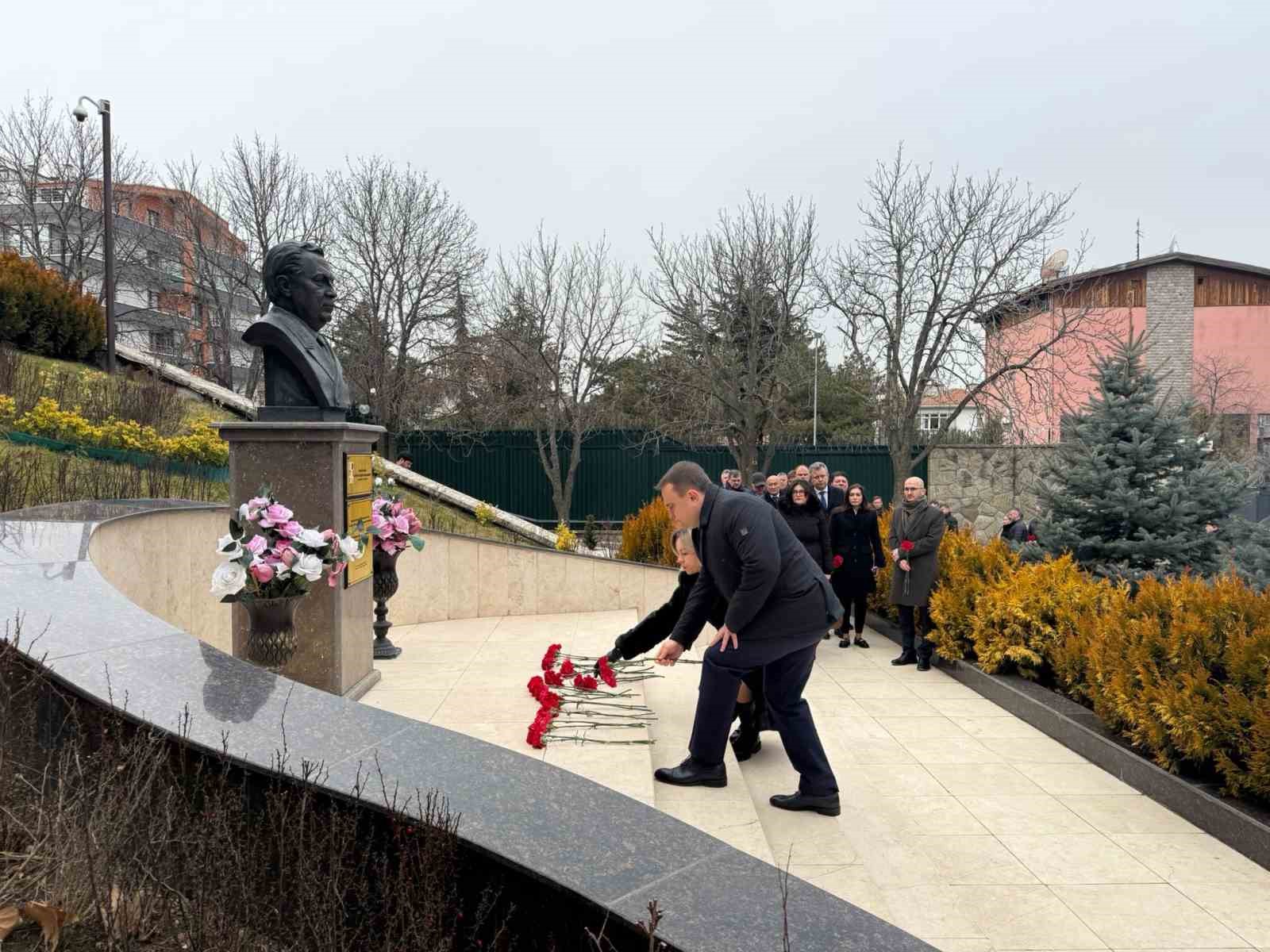 Rusya&rsquo;nın Ankara B&uuml;y&uuml;kel&ccedil;iliği&rsquo;nde Diplomatlar G&uuml;n&uuml; kutlandı
