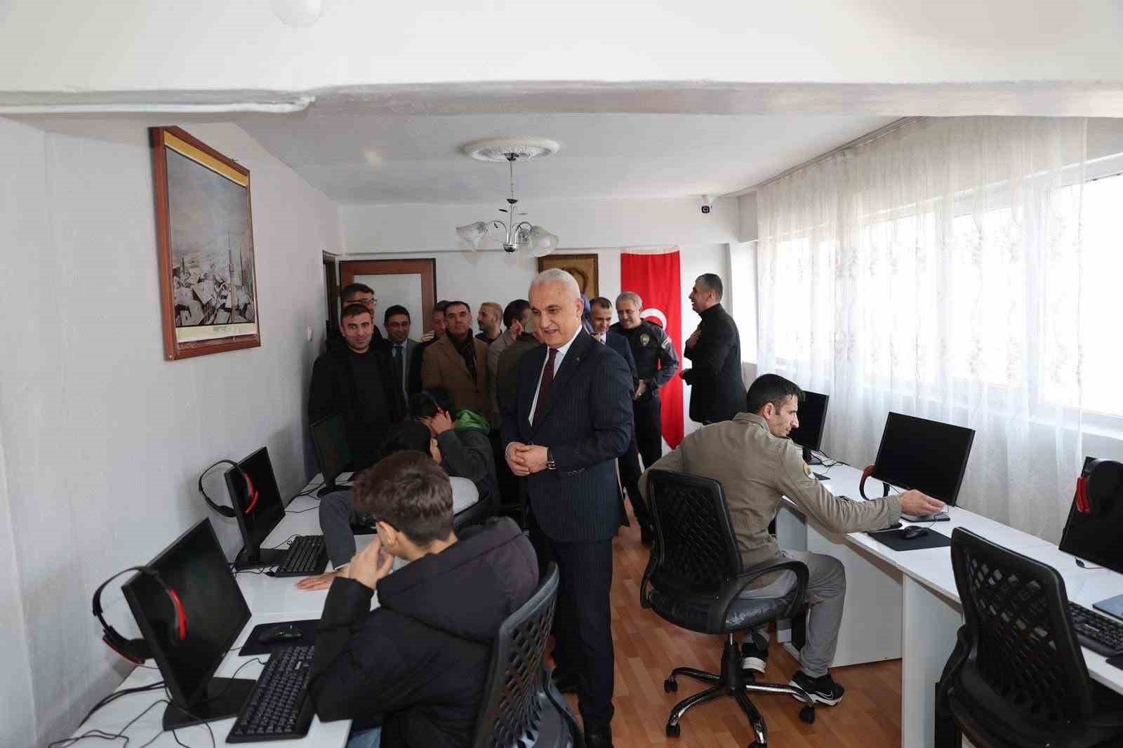 Muş Gençliği Uyuşturucu ile Mücadele Derneği umut olmaya devam ediyor