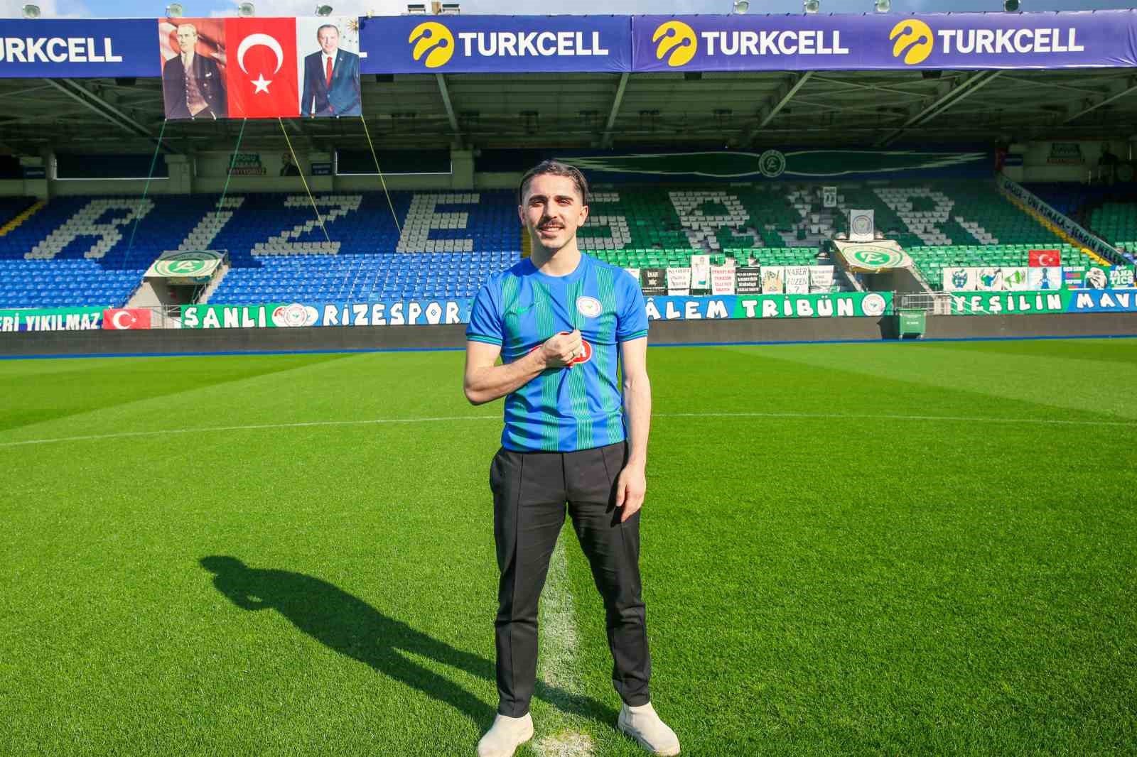 Abd&uuml;lkadir &Ouml;m&uuml;r Rizespor&rsquo;da
