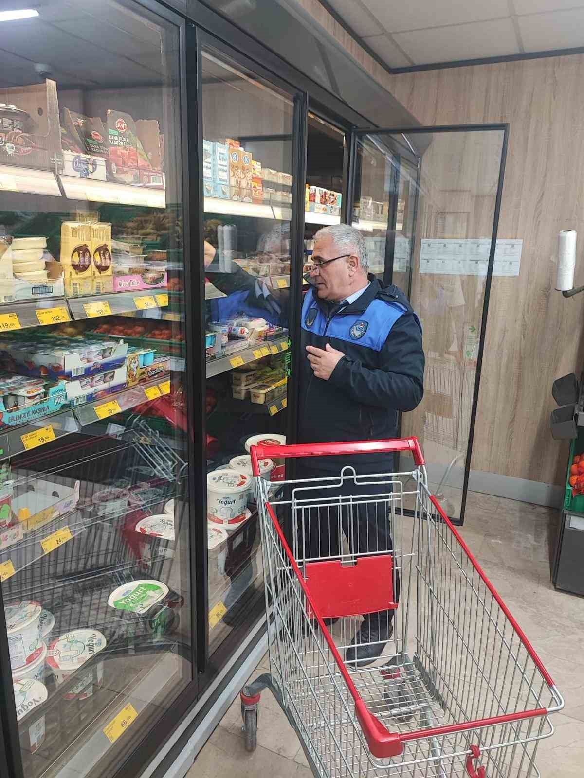 Battalgazi&rsquo;de zabıta ekipleri market denetimlerini arttırdı
