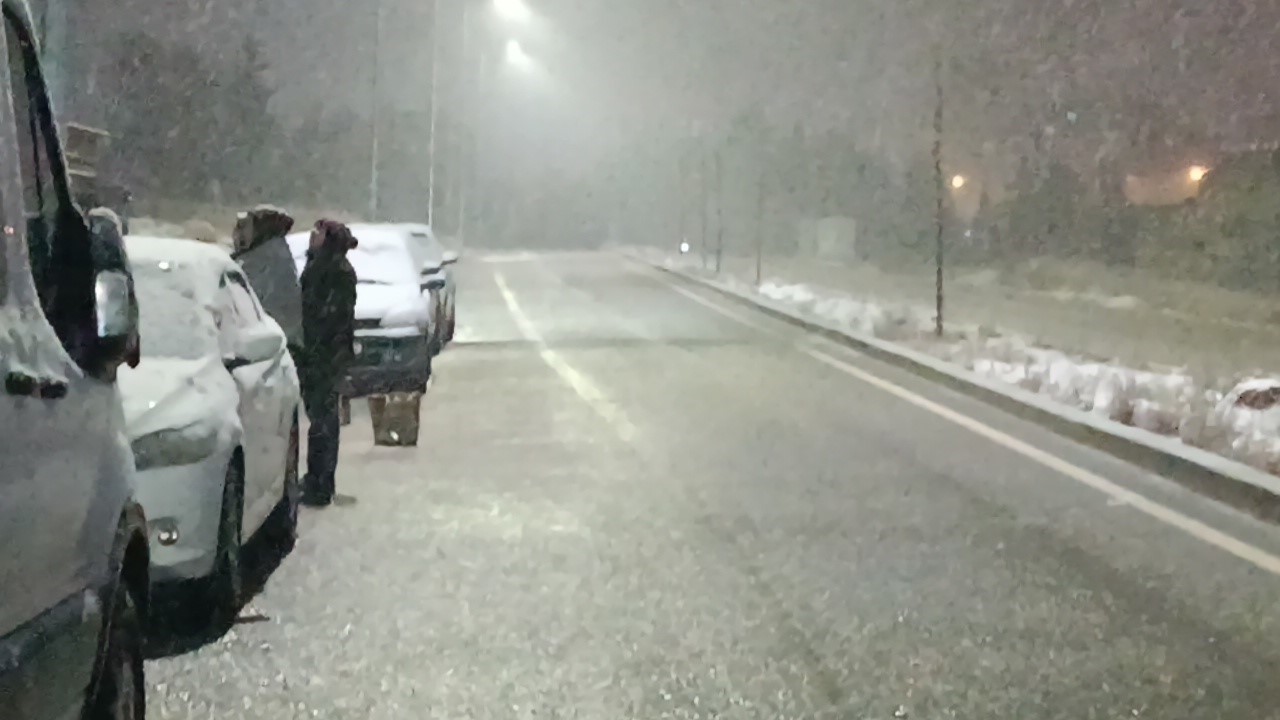 Gaziantep’te kar yağışı