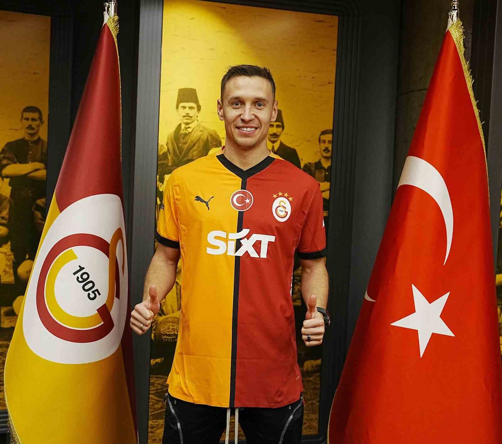 Przemyslaw Frankowski resmen Galatasaray’da
