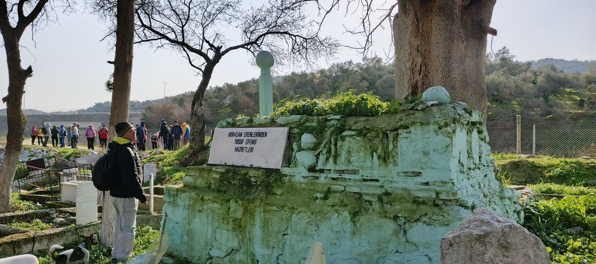 Aydınlı doğaseverler Orthosia Antik Kenti’ni gezdi
