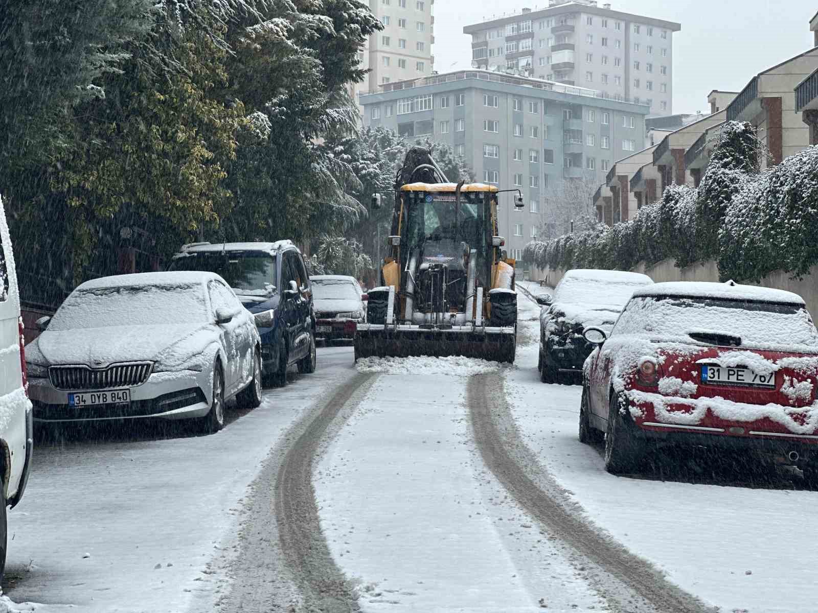 Beylikdüzü Belediyesinden karla etkin mücadele
