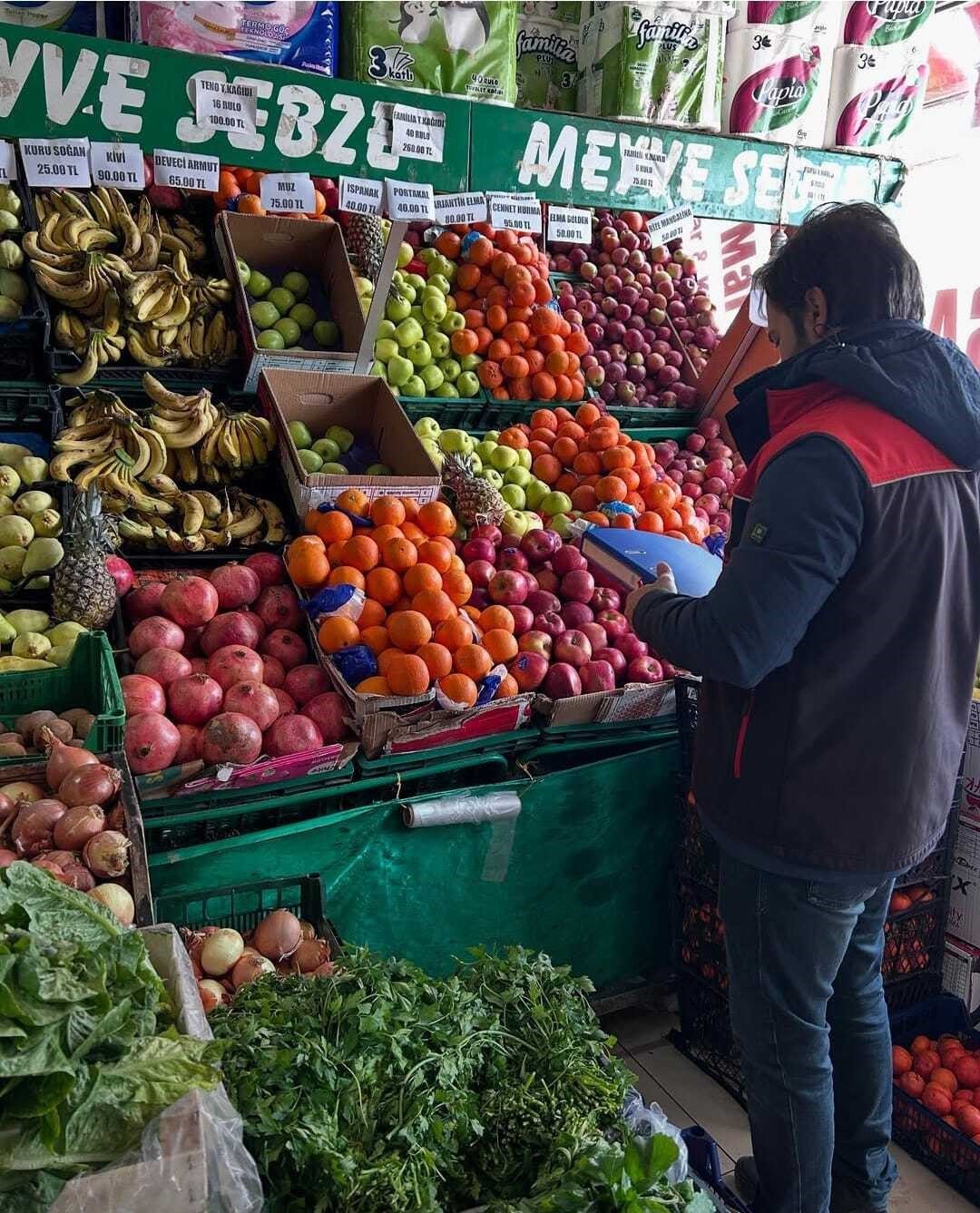 Diyadin İl&ccedil;e Tarım M&uuml;d&uuml;rl&uuml;ğ&uuml; ekipleri gıda satış yerlerini denetledi
