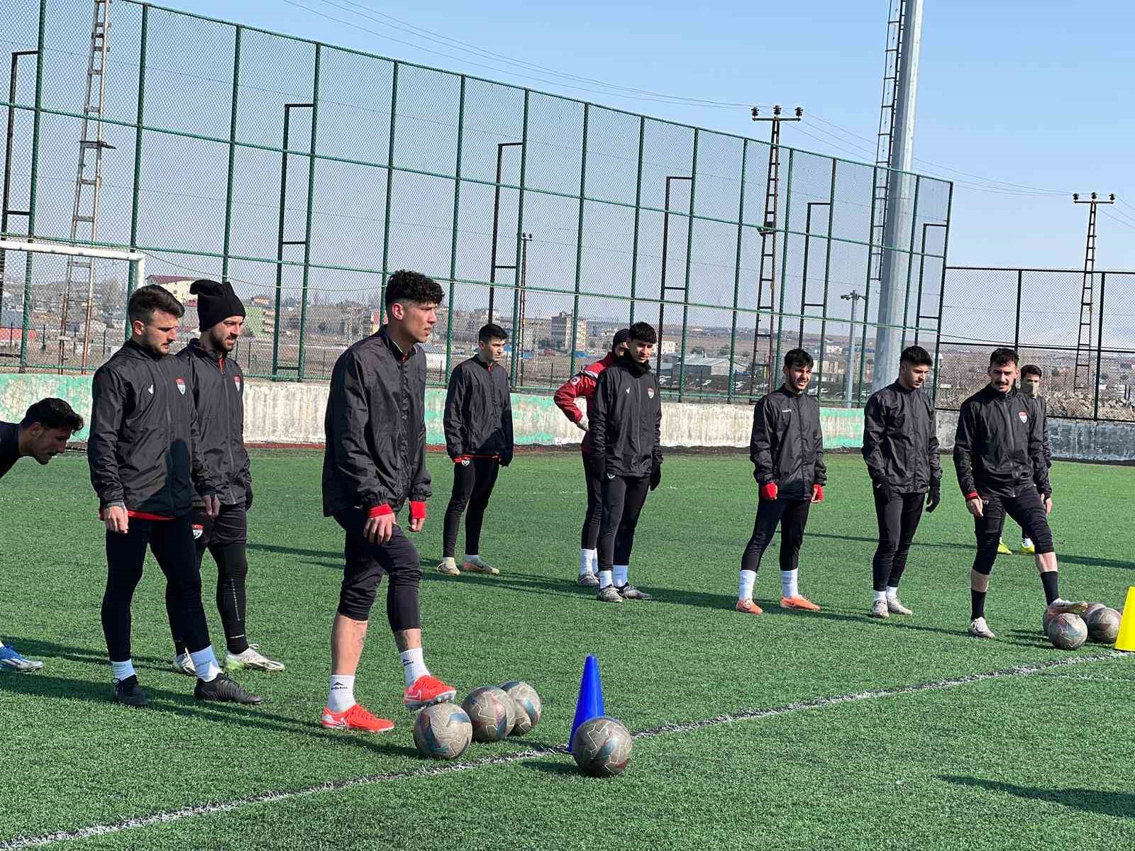 Kars 36 Spor, Tortum Spor ma&ccedil;ı i&ccedil;in hazırlıklarını s&uuml;rd&uuml;r&uuml;yor

