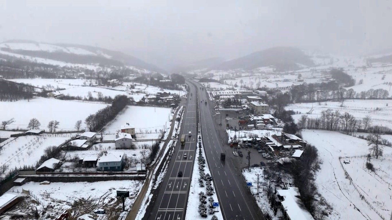 Samsun’un yüksek kesimleri kara teslim