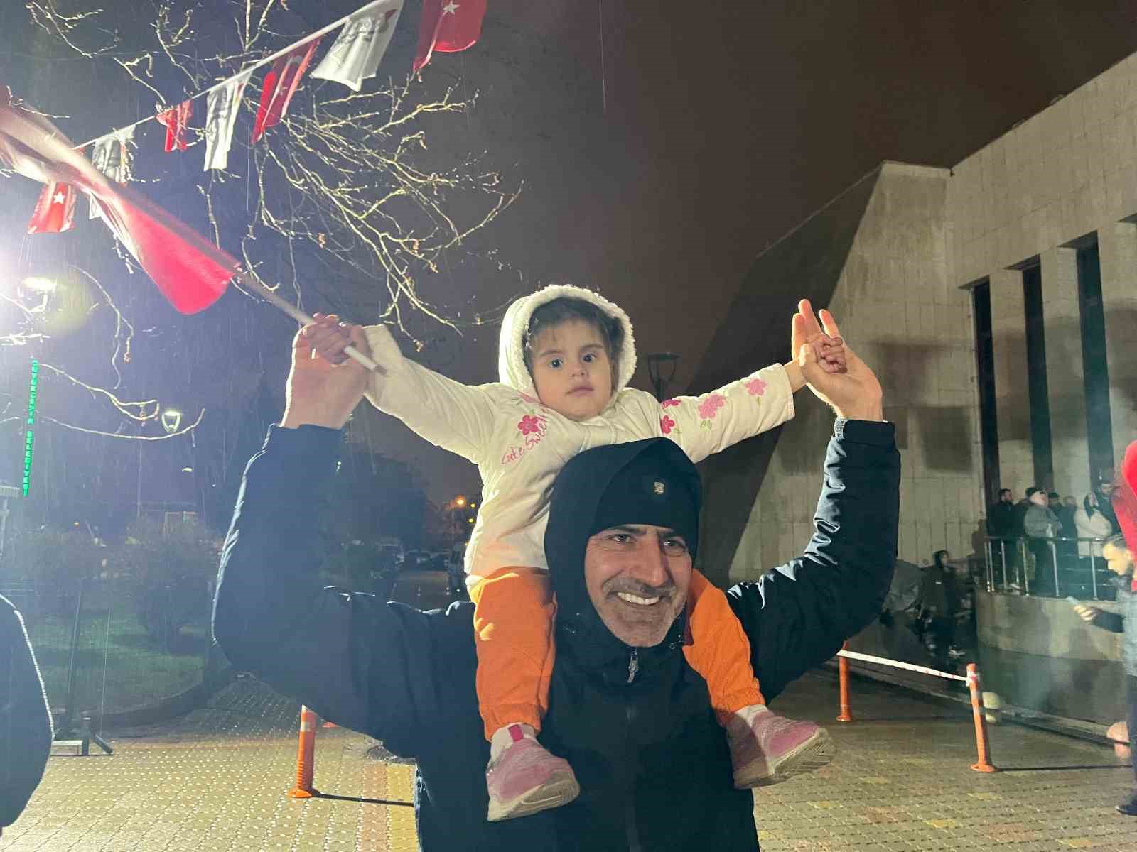 Kahramanmaraşlılar, kurtuluşunun 105. yılını buruk kutladı
