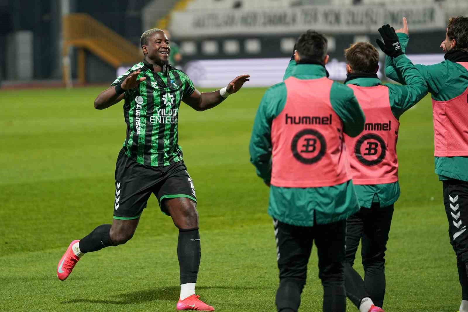 Trendyol 1. Lig: Manisa FK: 0 - Kocaelispor: 2