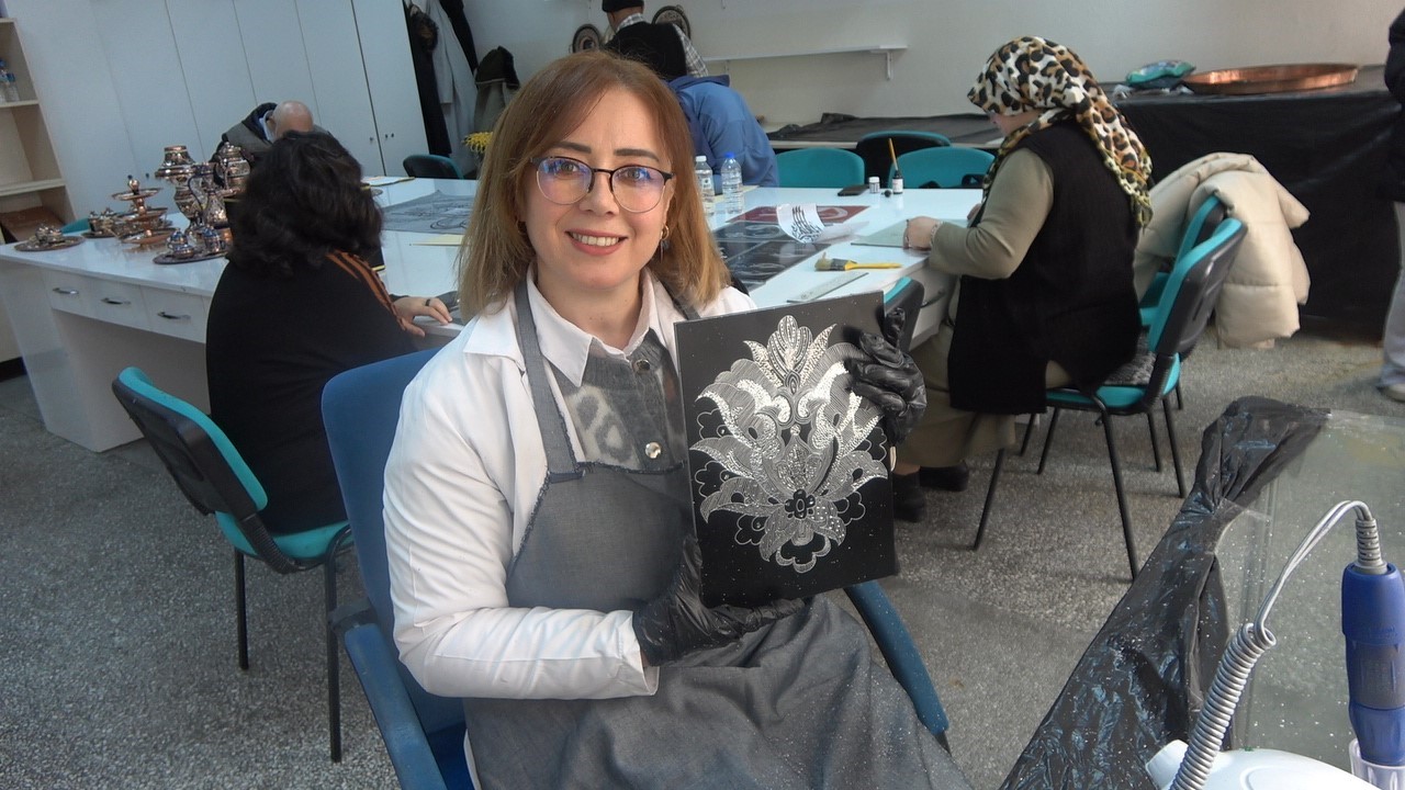 Bakır işlemeciliği kursu yoğun ilgi görüyor, bakırın faydaları saymakla bitmiyor