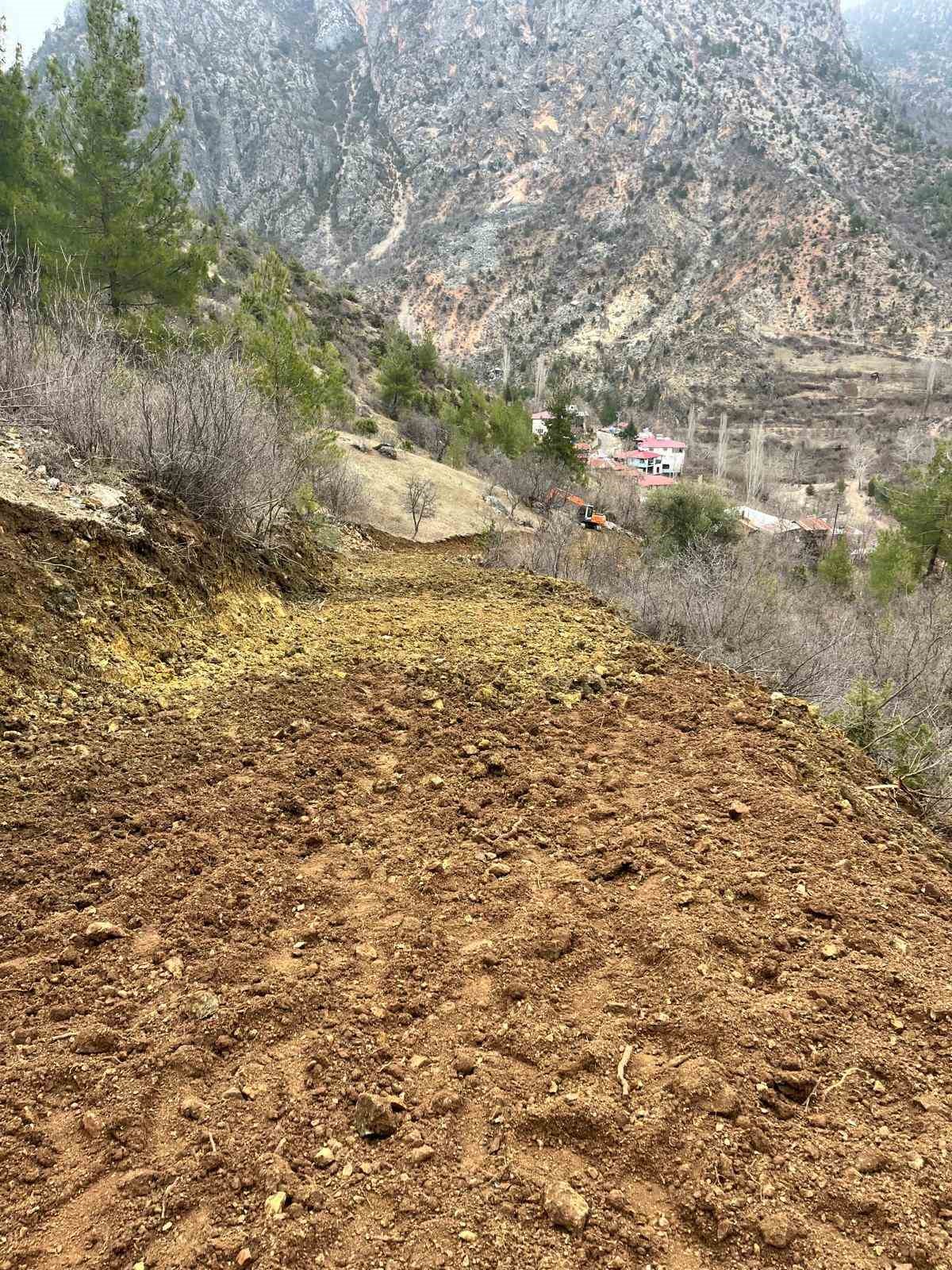 Yarım asırlık yol esareti dualarla son buldu
