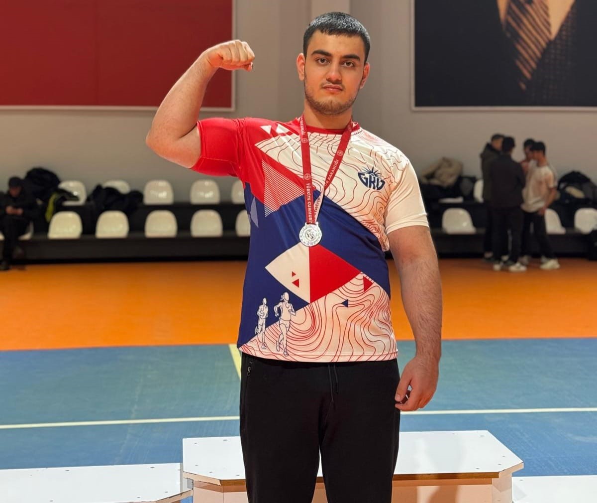 GKVli Çankaya’nın bilek güreşi başarısı