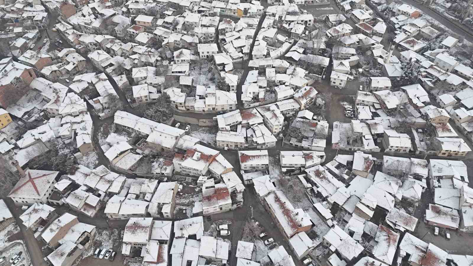 Beyaz örtüyle kaplanan Çankırı havadan görüntülendi