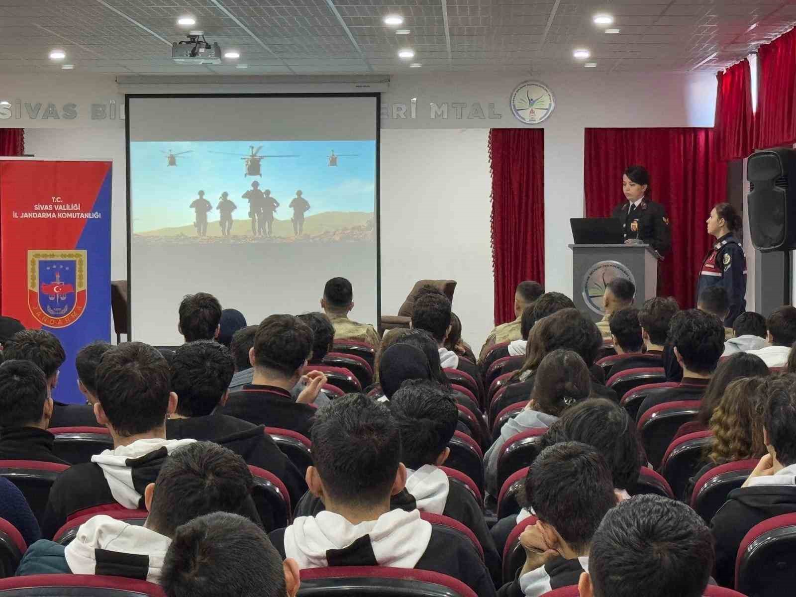 Lise öğrencilerine Jandarma anlatıldı