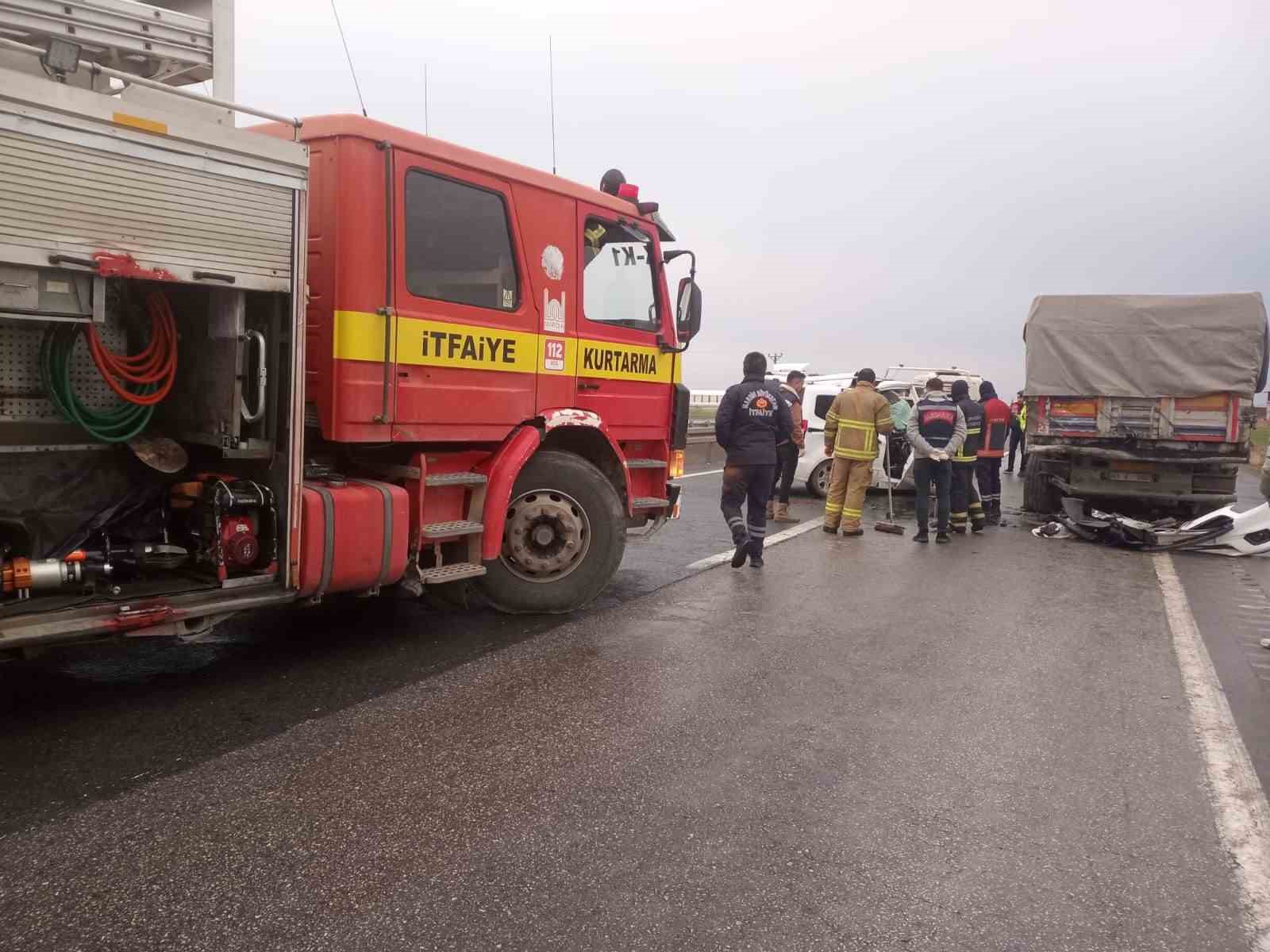 Mardin’de kamyon ile kamyonet çarpıştı: 1 ölü
