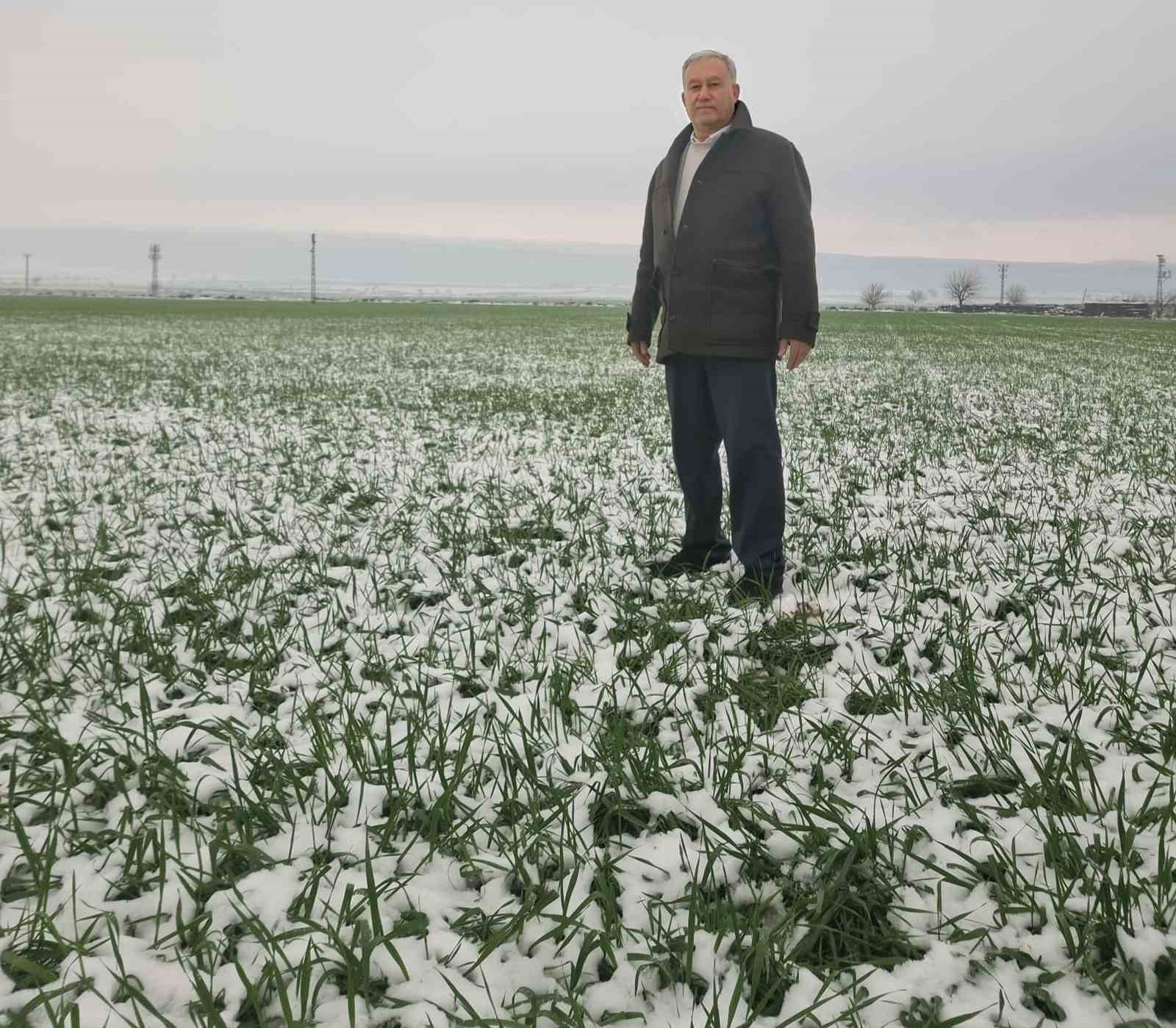 Araban Ovası’nda kar bereketi